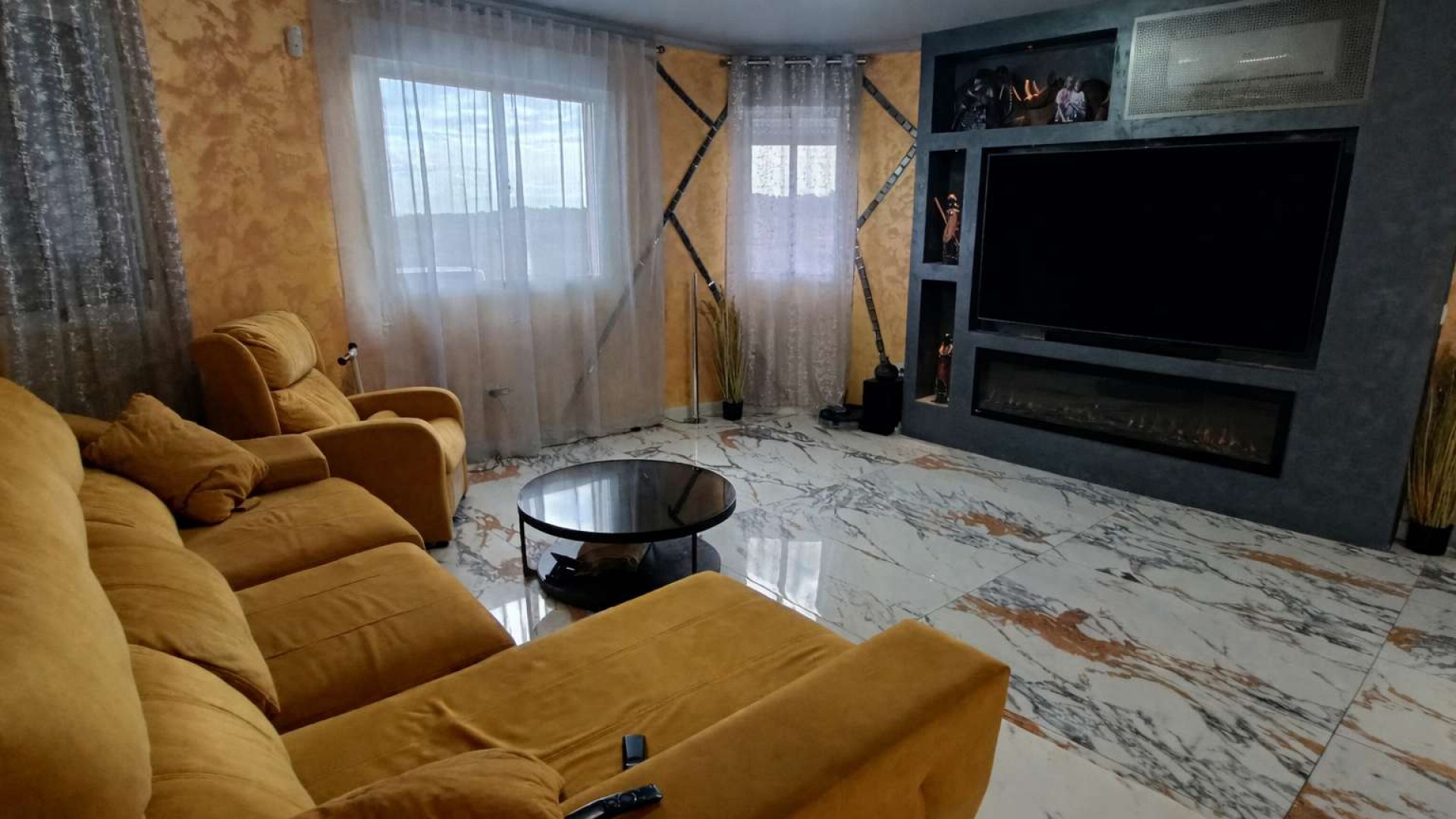 Resale - Freistehende Villa -
San Miguel de Salinas - Comunidad de las Comunicaciones