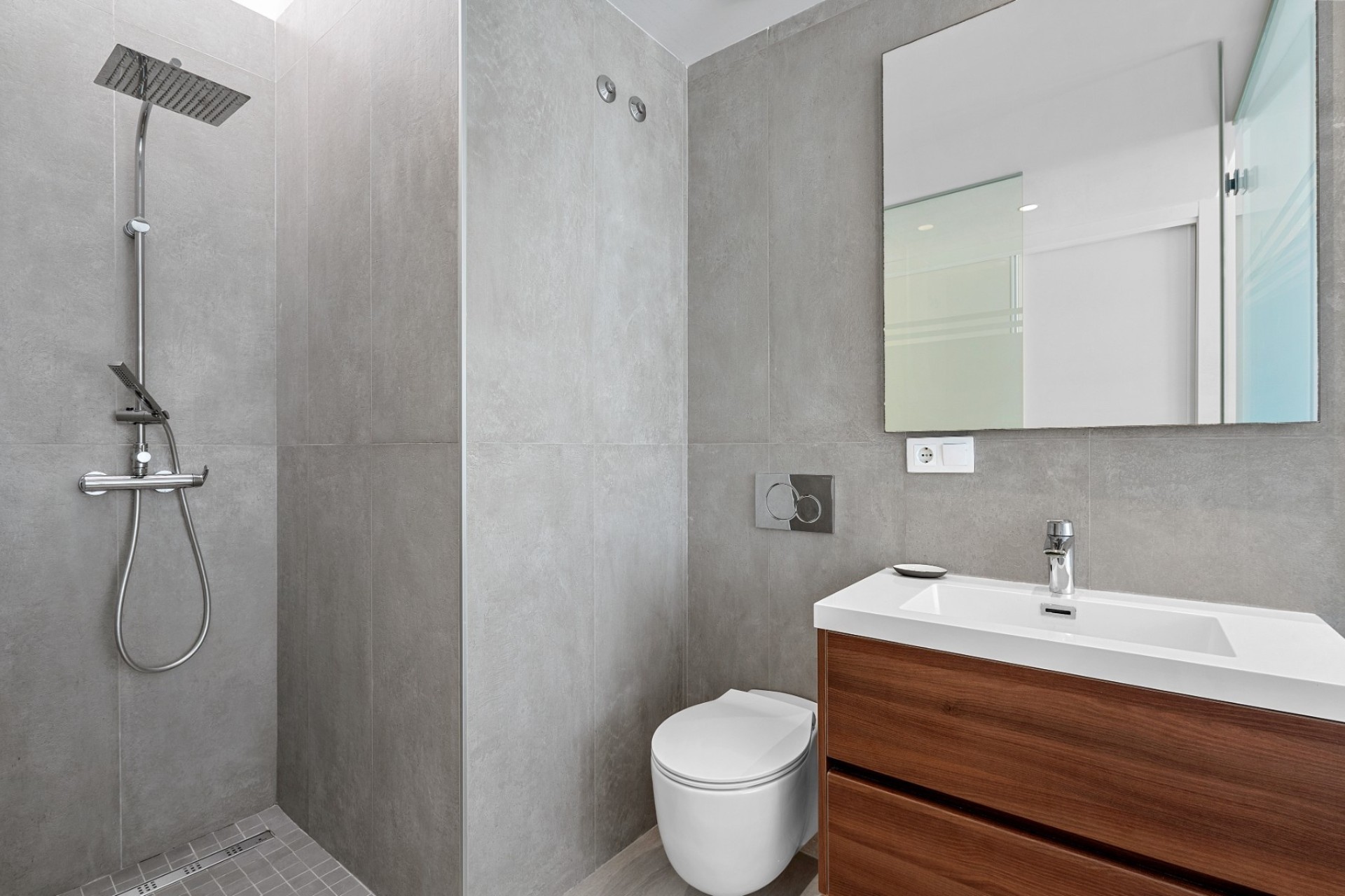 Resale - Freistehende Villa -
San Miguel de Salinas - Inland