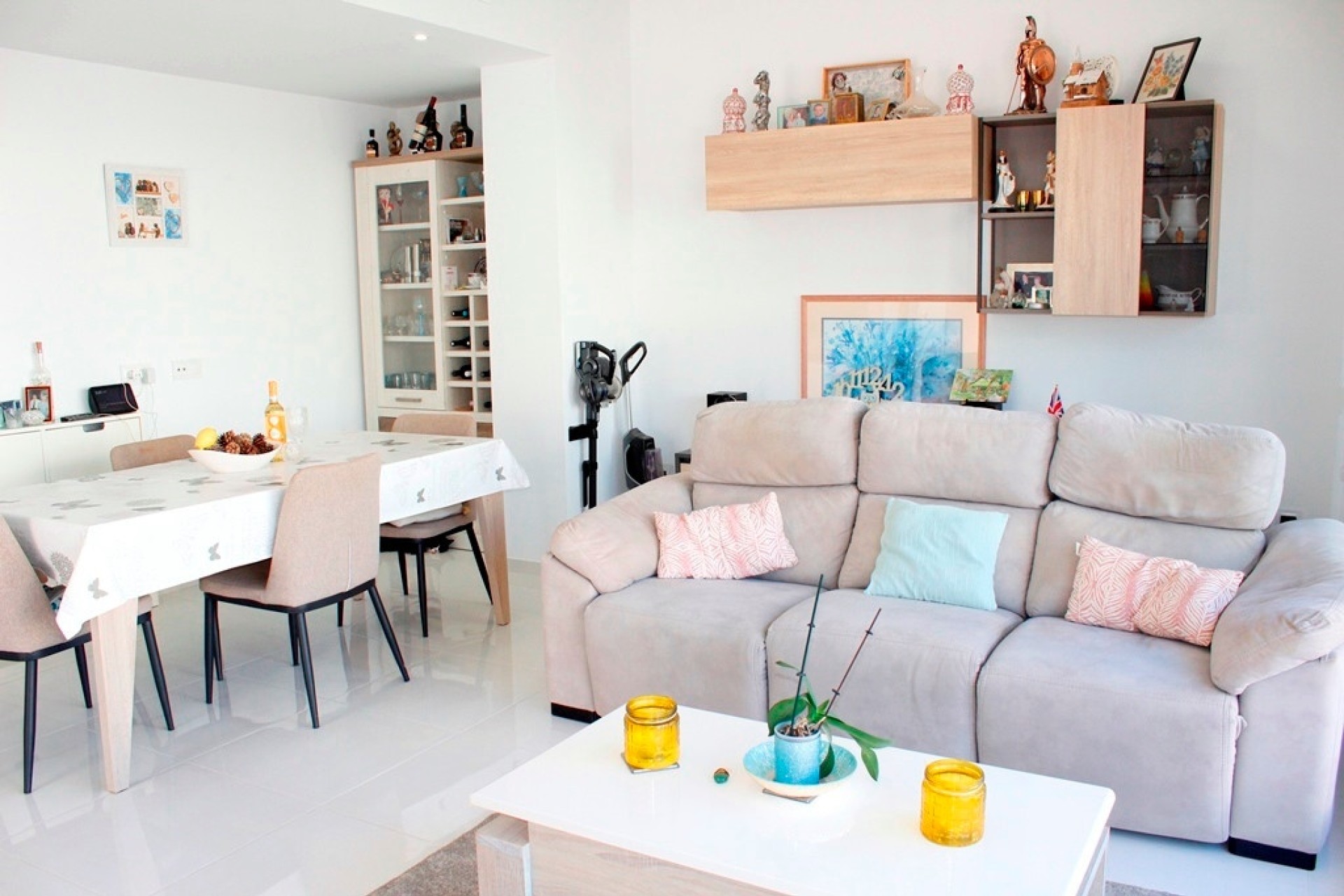 Resale - Freistehende Villa -
San Miguel de Salinas - Inland