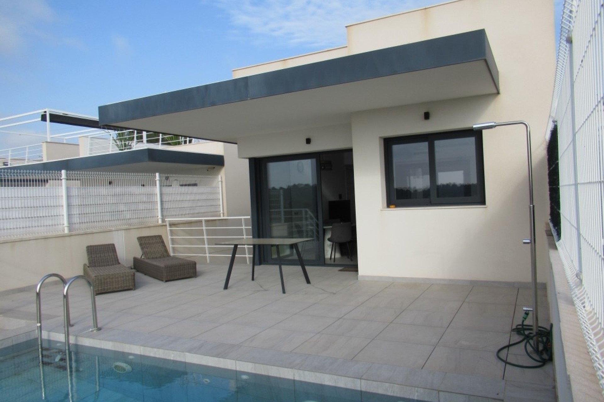 Resale - Freistehende Villa -
San Miguel de Salinas - Inland