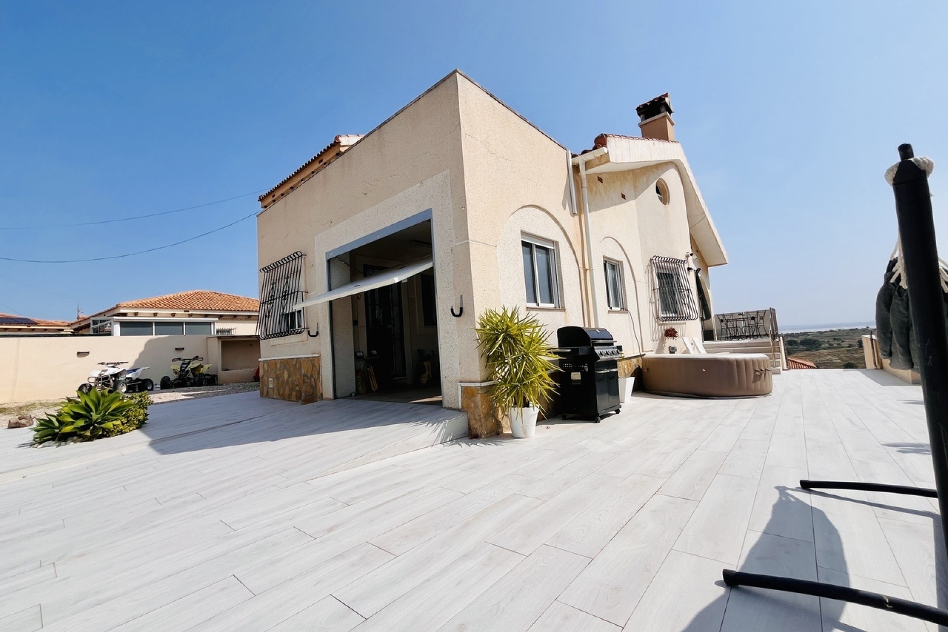 Resale - Freistehende Villa -
San Miguel de Salinas - Inland