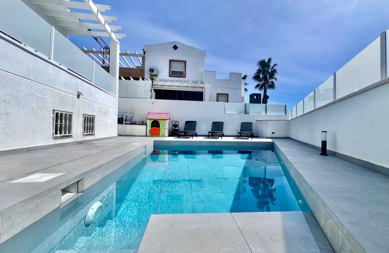 Resale - Freistehende Villa -
San Miguel de Salinas - Las filipinas