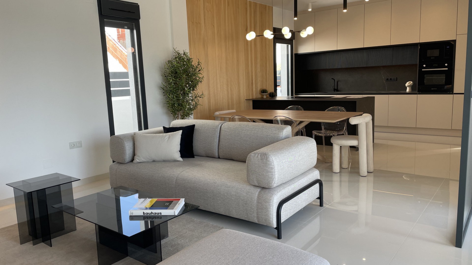 Resale - Freistehende Villa -
San Miguel de Salinas - San Miguel