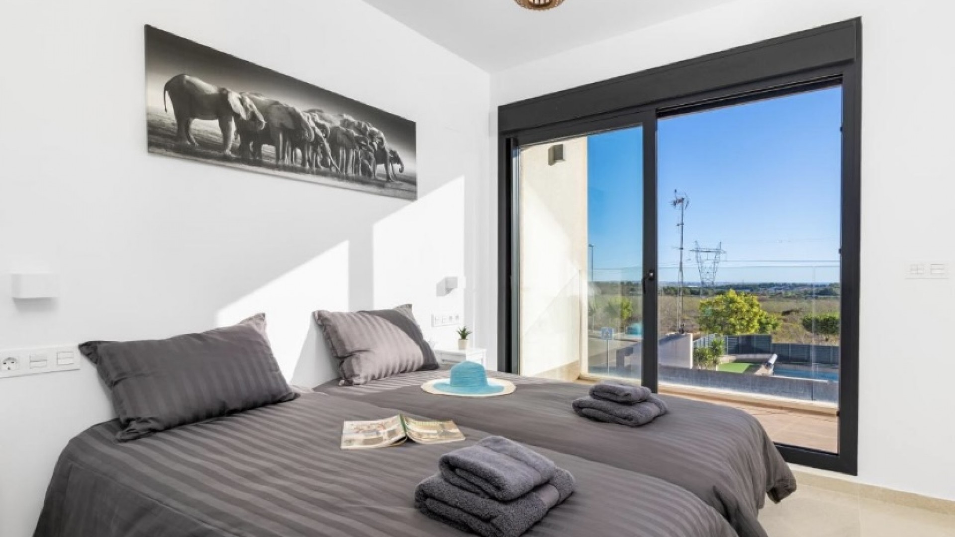 Resale - Freistehende Villa -
San Miguel de Salinas