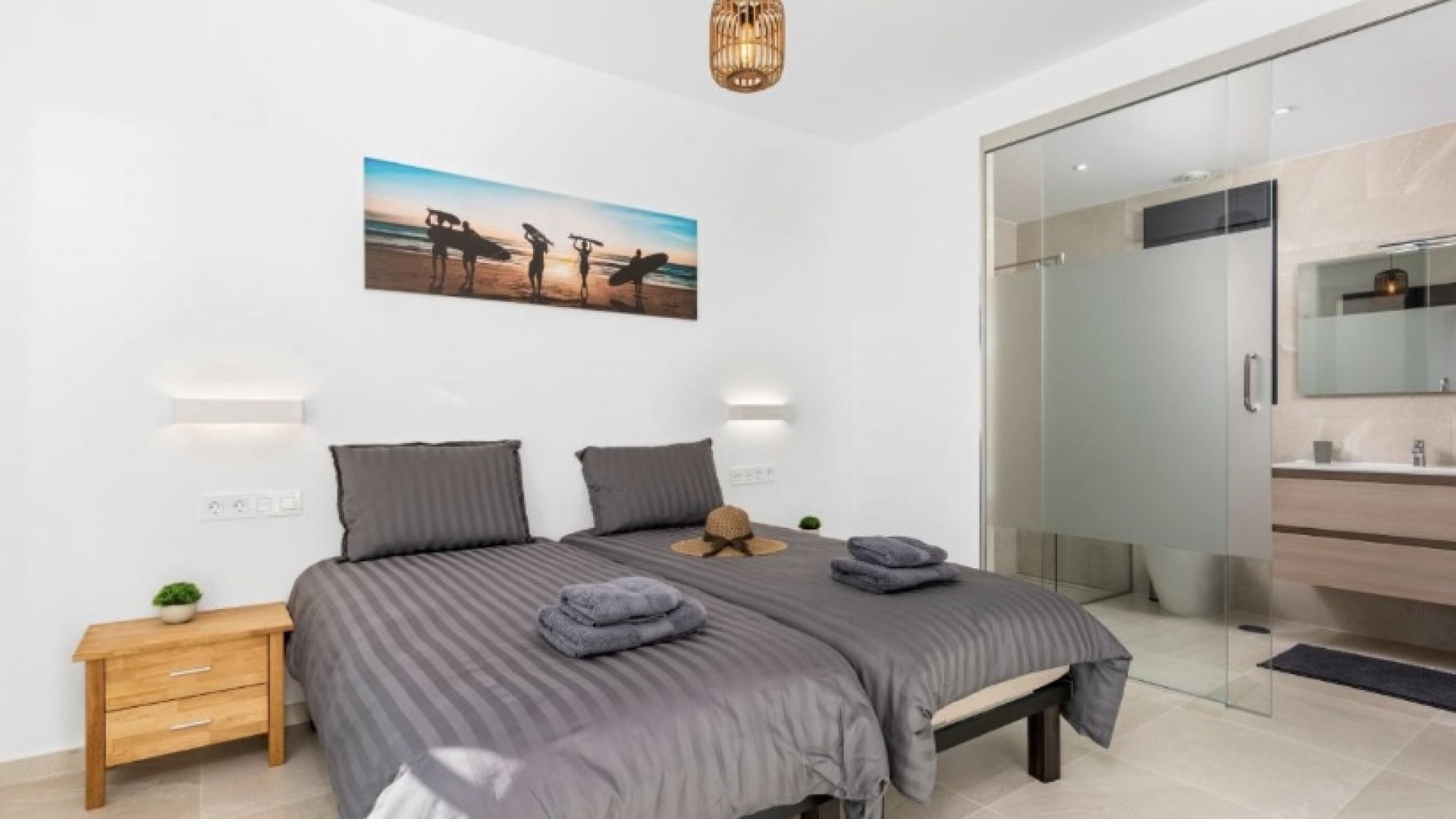 Resale - Freistehende Villa -
San Miguel de Salinas