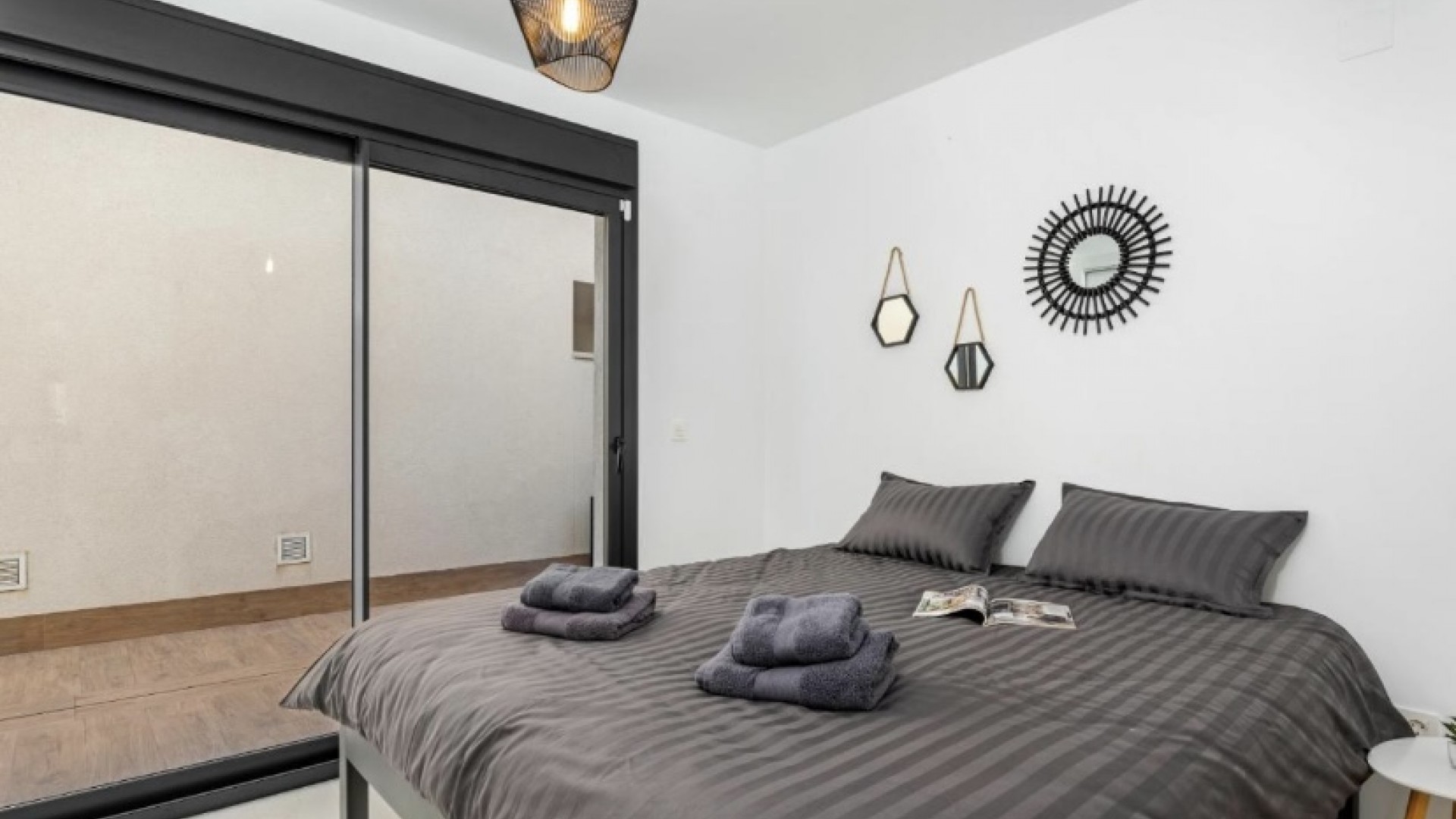 Resale - Freistehende Villa -
San Miguel de Salinas