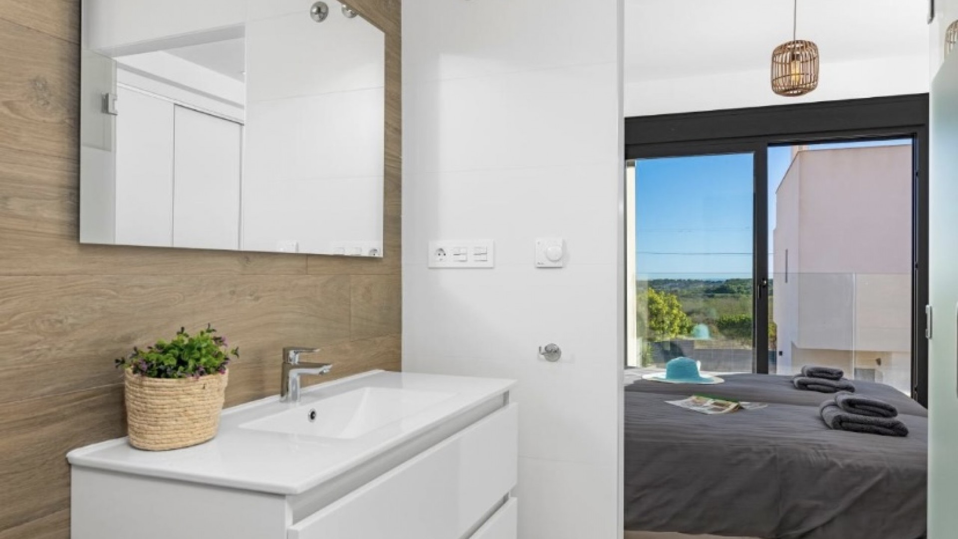 Resale - Freistehende Villa -
San Miguel de Salinas