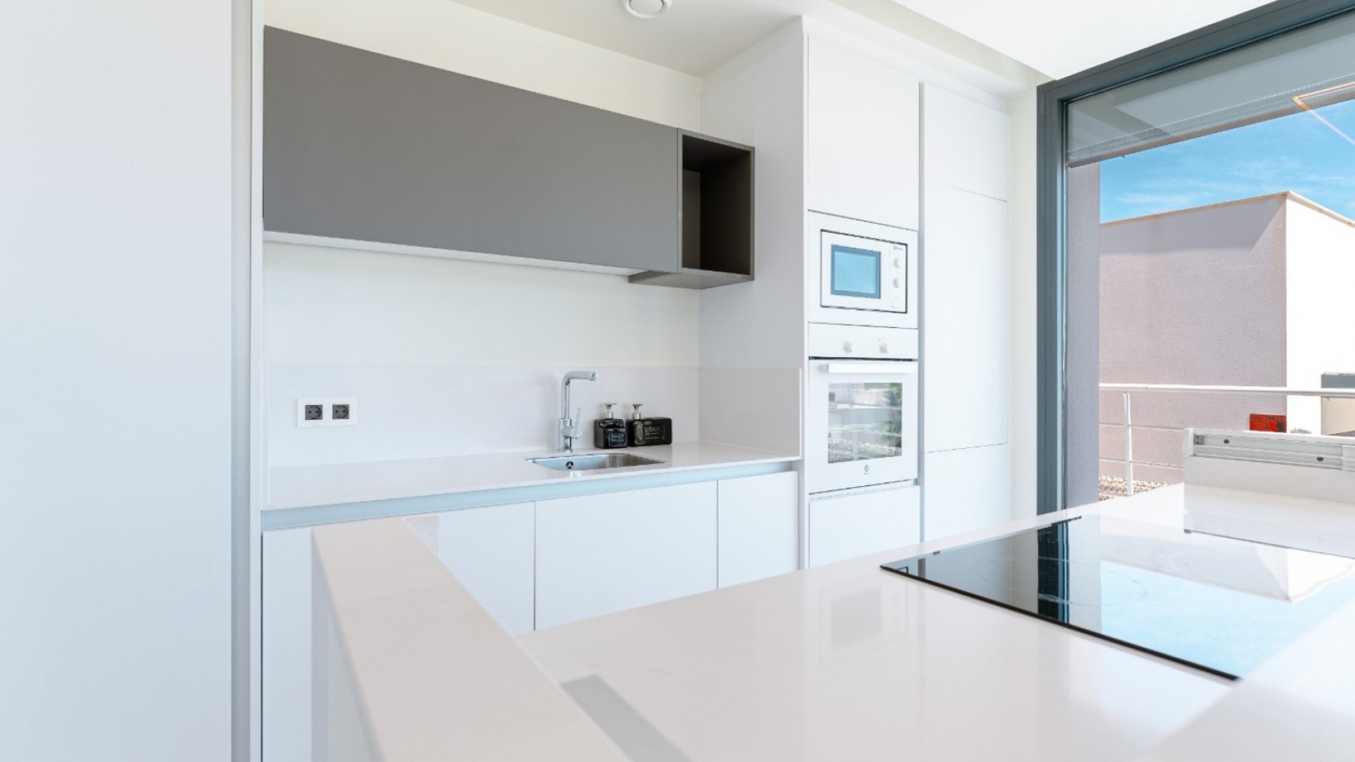 Resale - Freistehende Villa -
San Miguel de Salinas