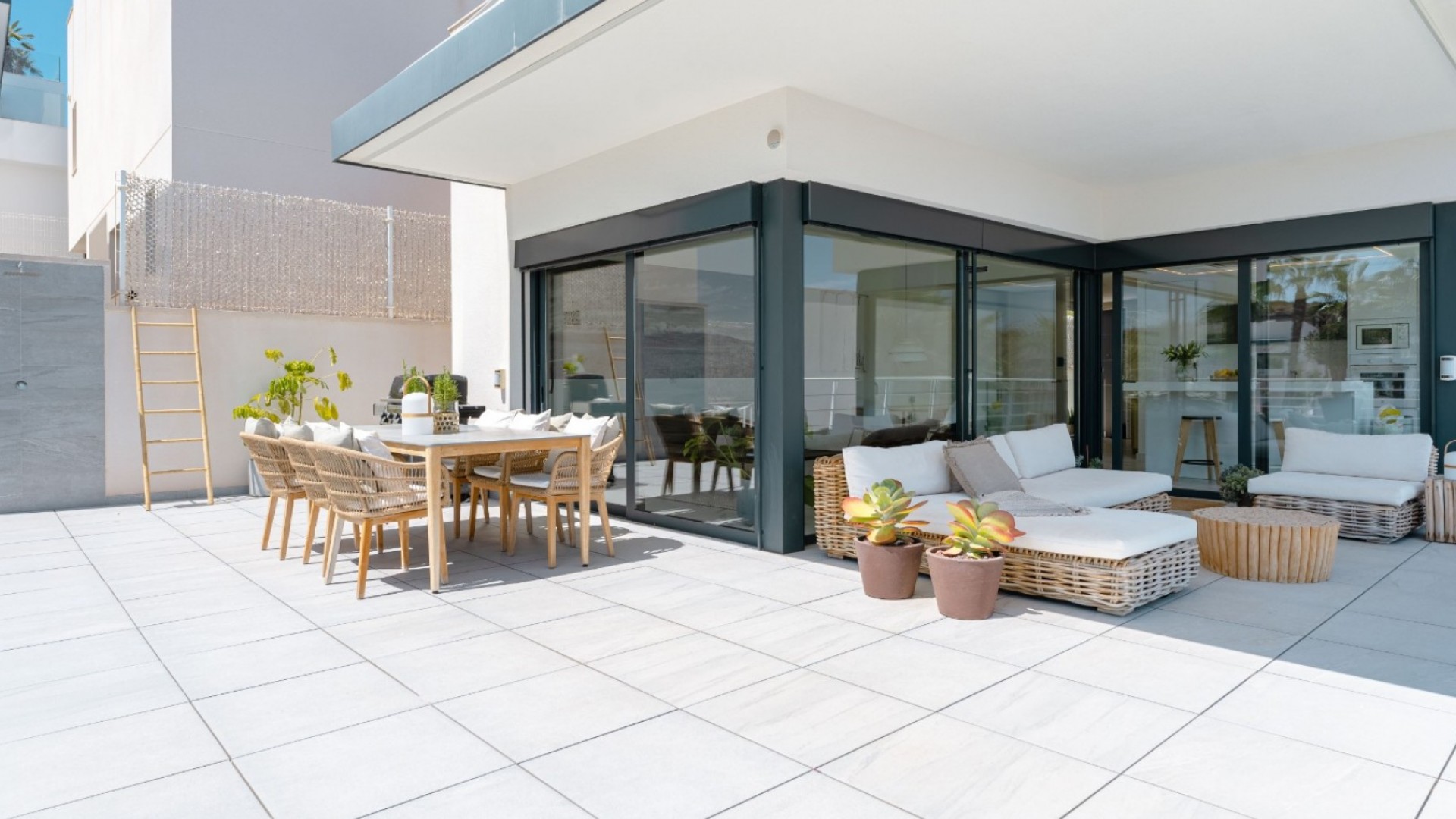 Resale - Freistehende Villa -
San Miguel de Salinas