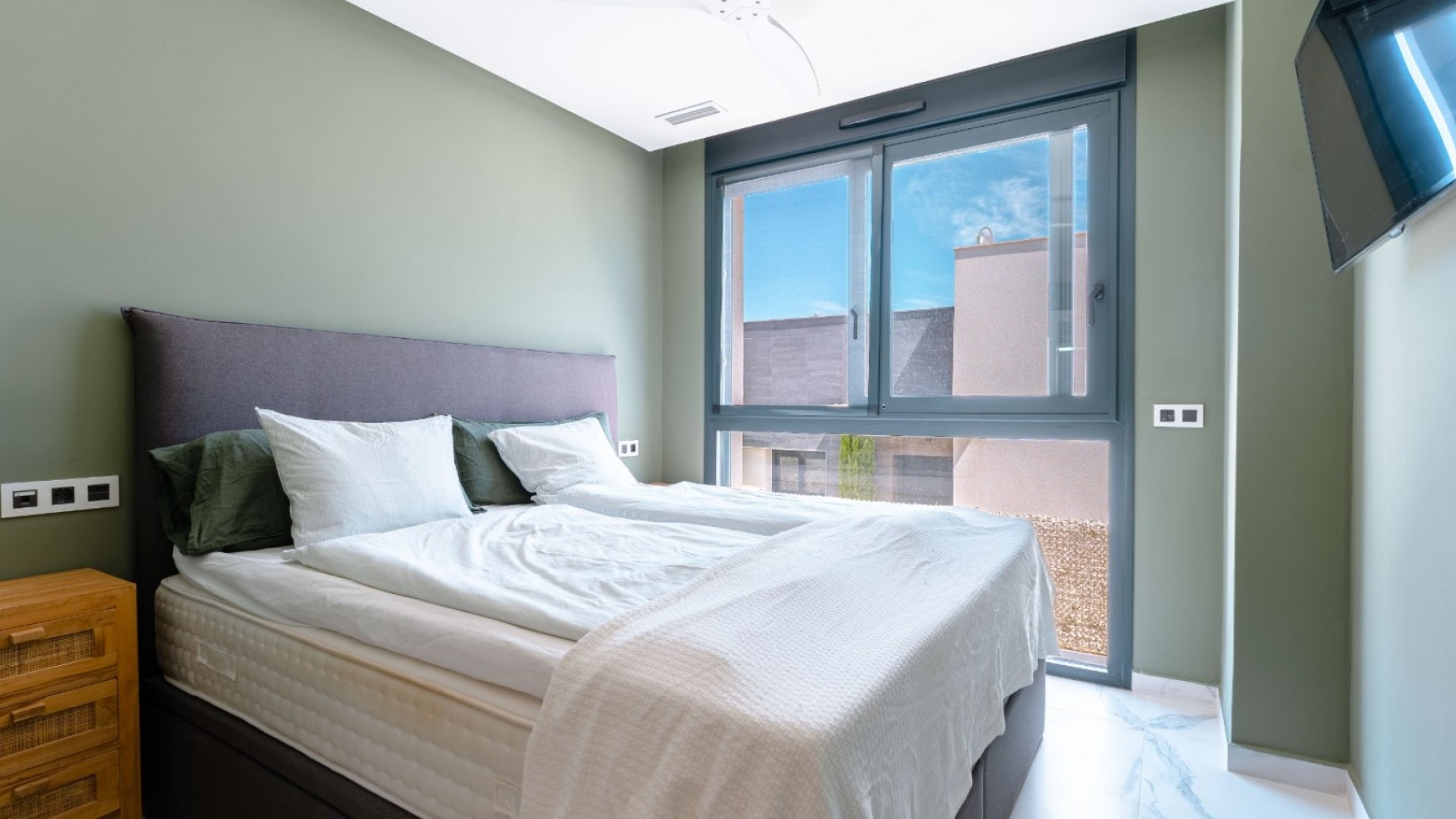 Resale - Freistehende Villa -
San Miguel de Salinas