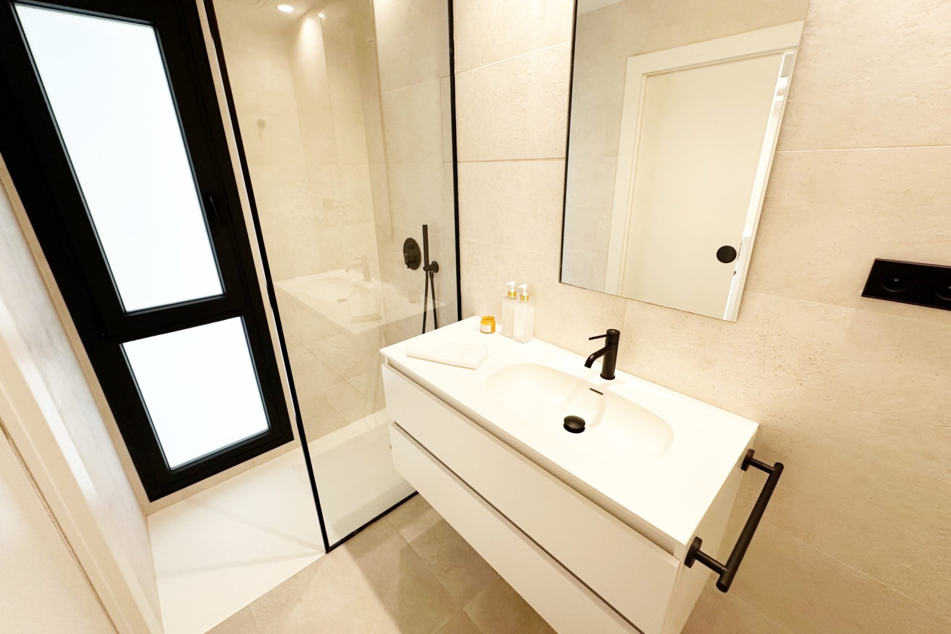 Resale - Freistehende Villa -
Santa Rosalia Resort - Inland