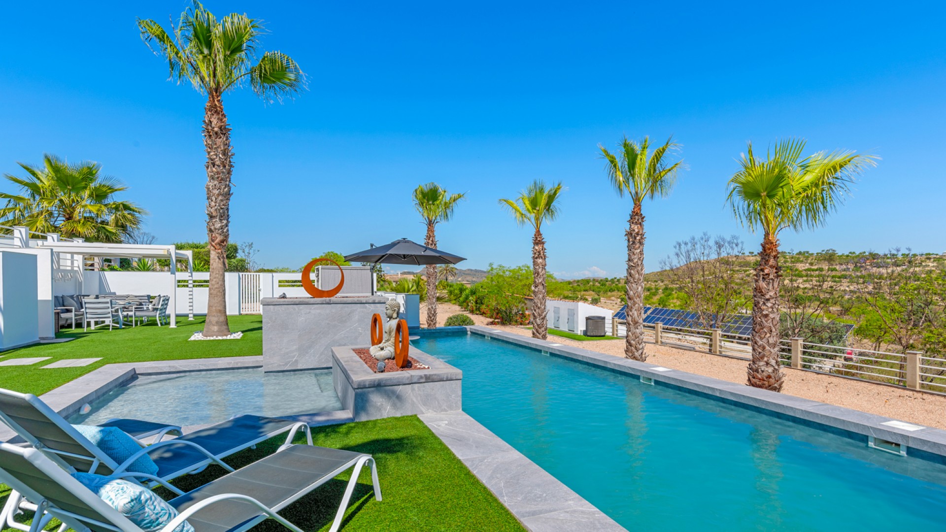 Resale - Freistehende Villa -
Torremendo