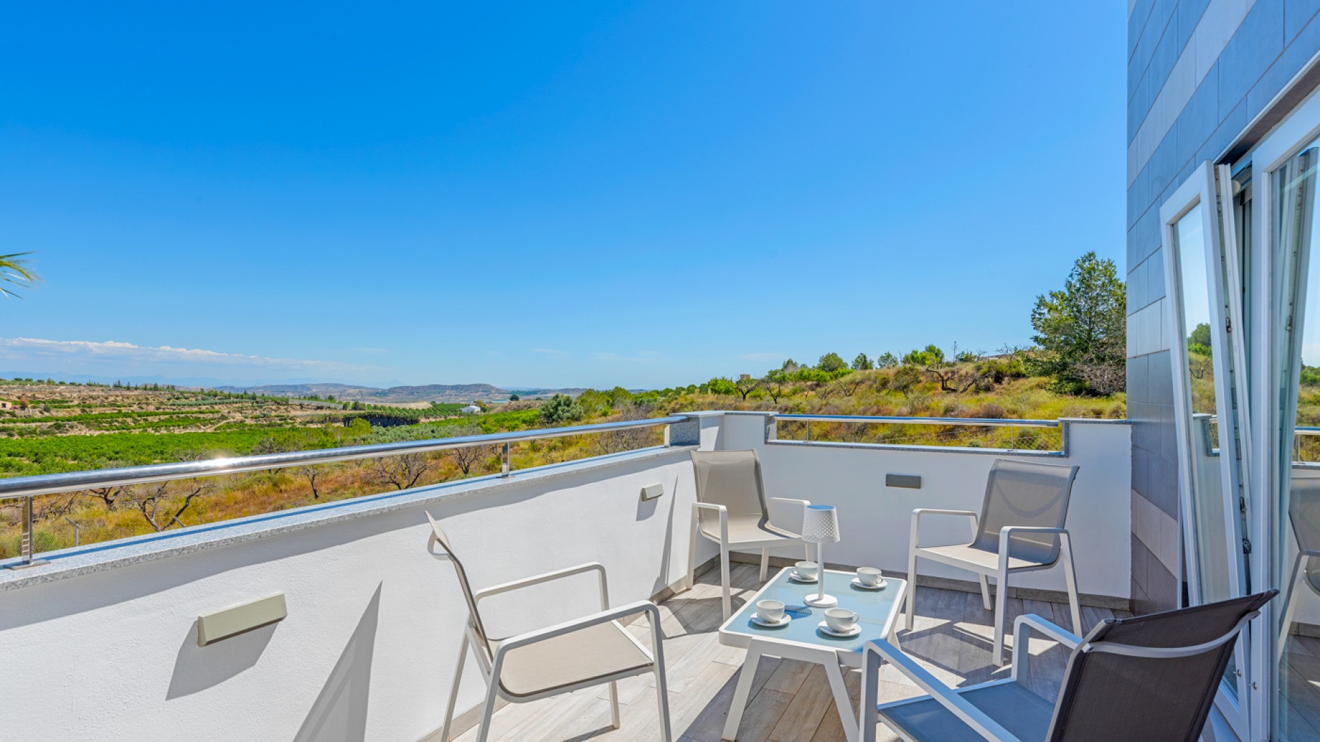 Resale - Freistehende Villa -
Torremendo