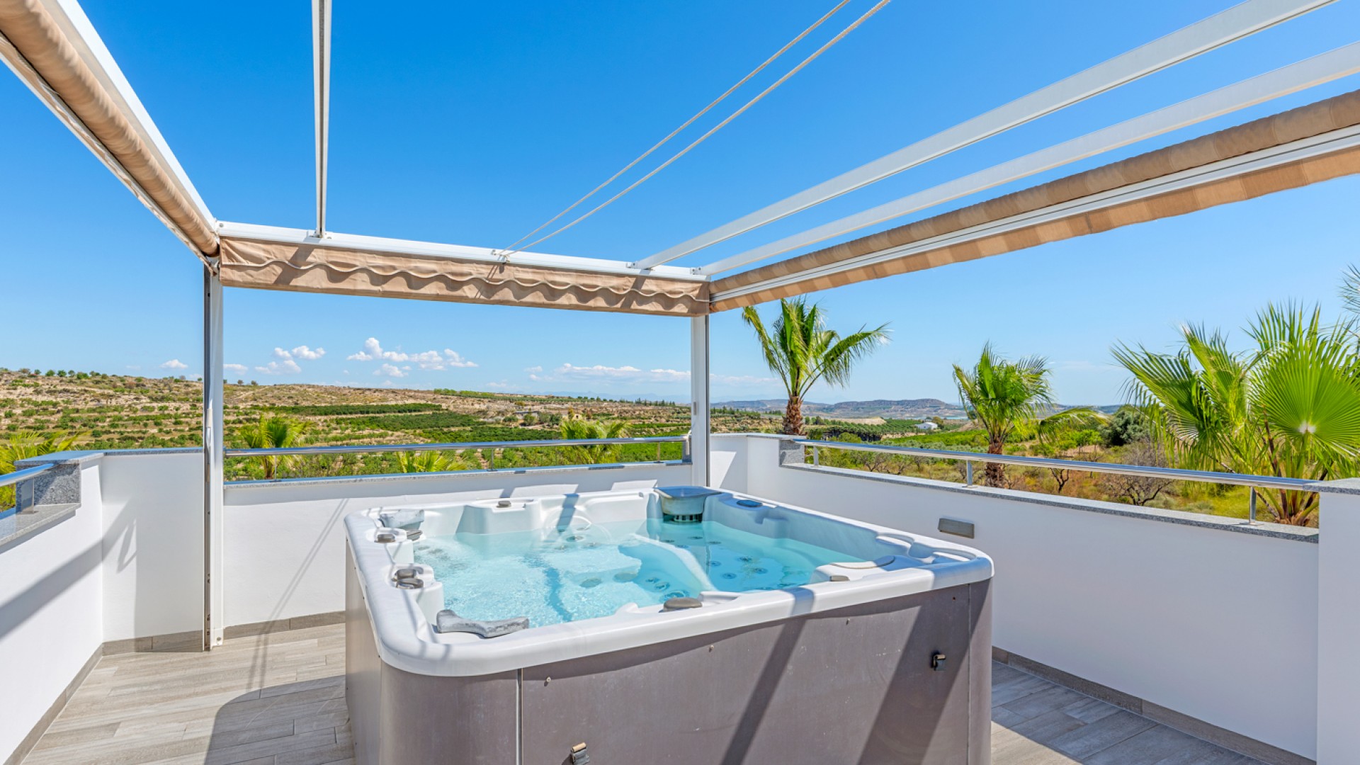 Resale - Freistehende Villa -
Torremendo