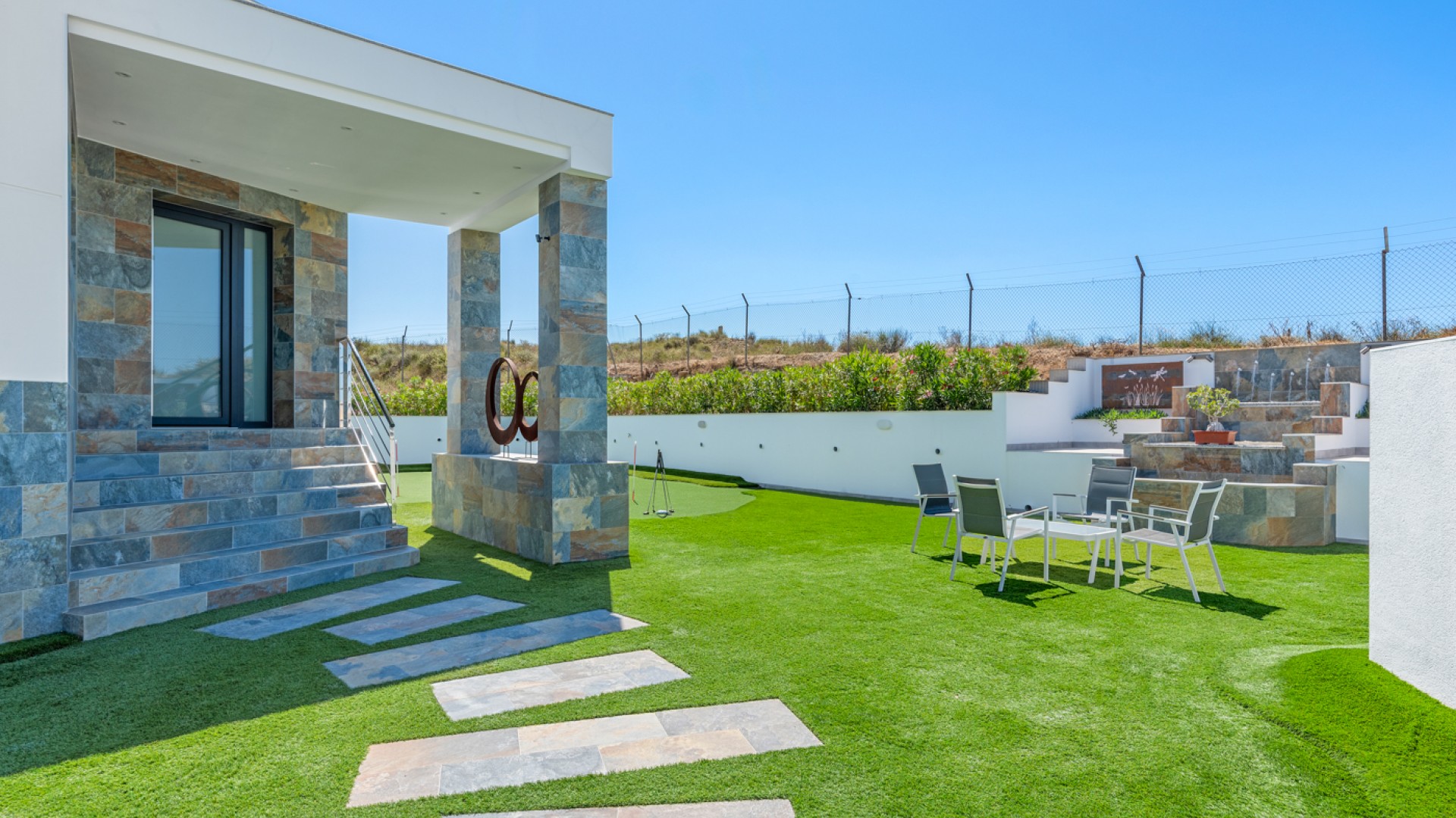 Resale - Freistehende Villa -
Torremendo