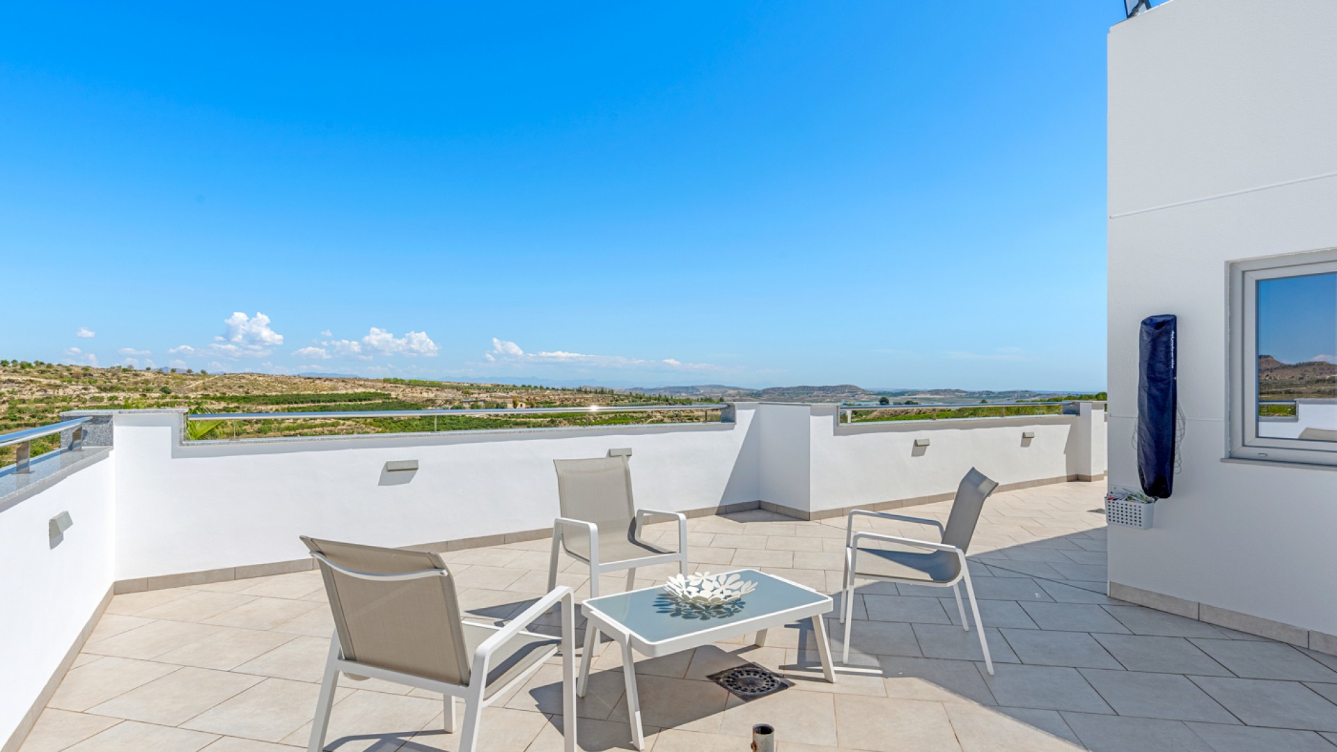 Resale - Freistehende Villa -
Torremendo