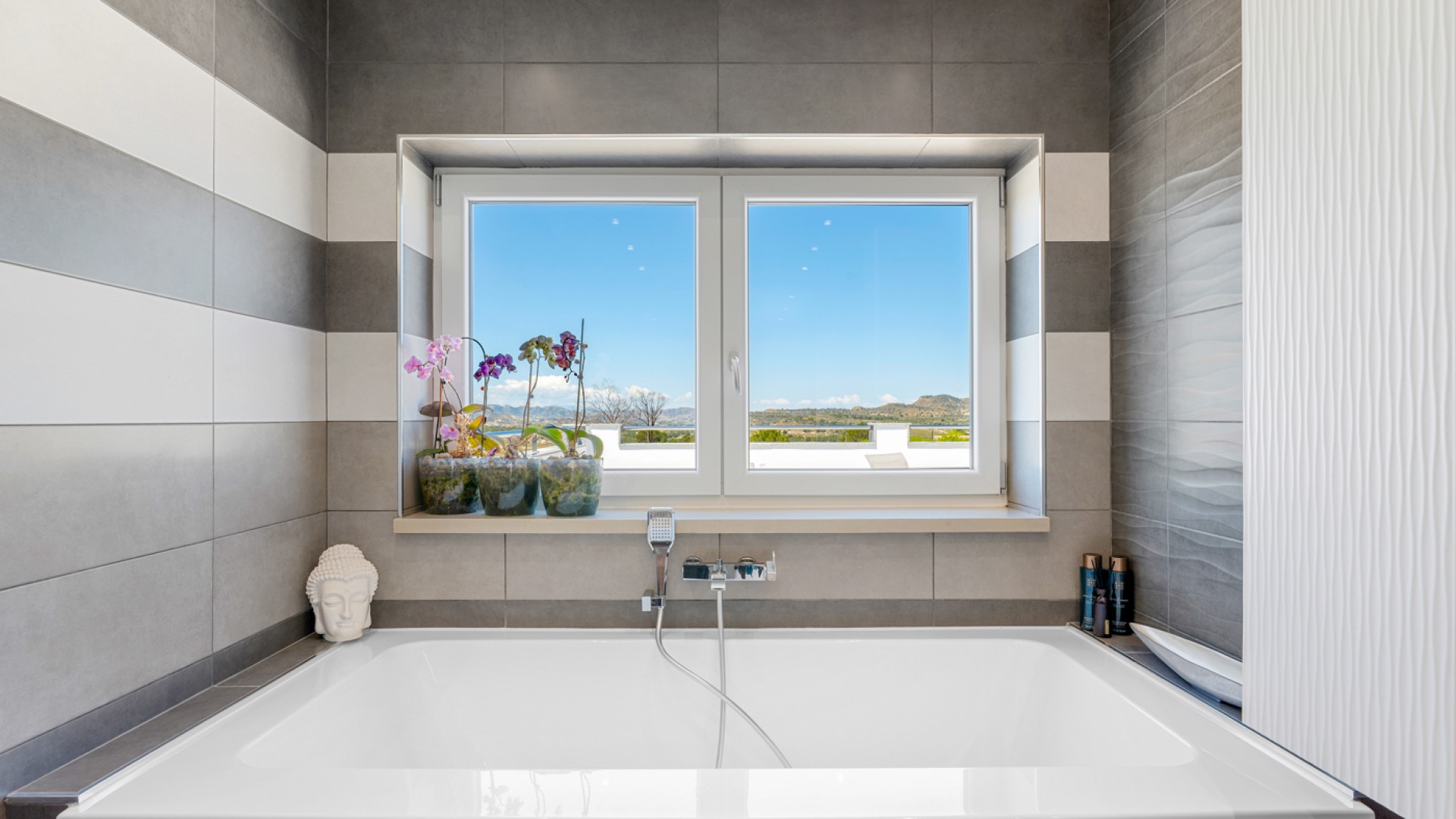 Resale - Freistehende Villa -
Torremendo