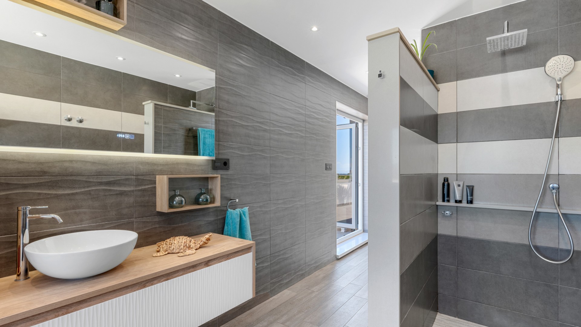 Resale - Freistehende Villa -
Torremendo