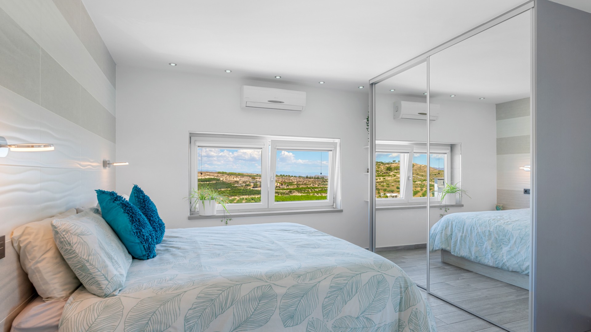 Resale - Freistehende Villa -
Torremendo