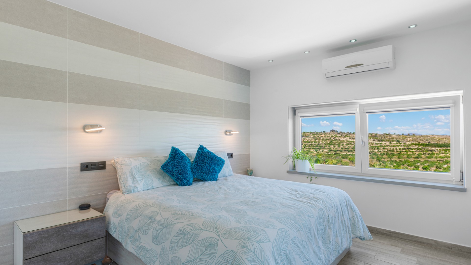 Resale - Freistehende Villa -
Torremendo