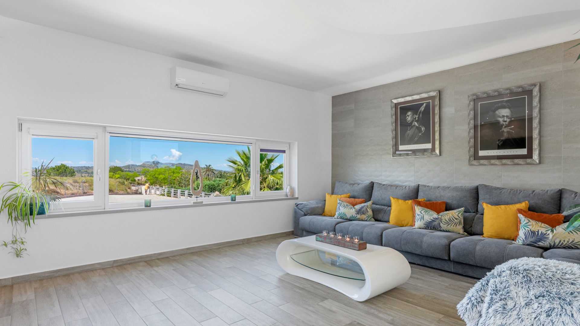 Resale - Freistehende Villa -
Torremendo