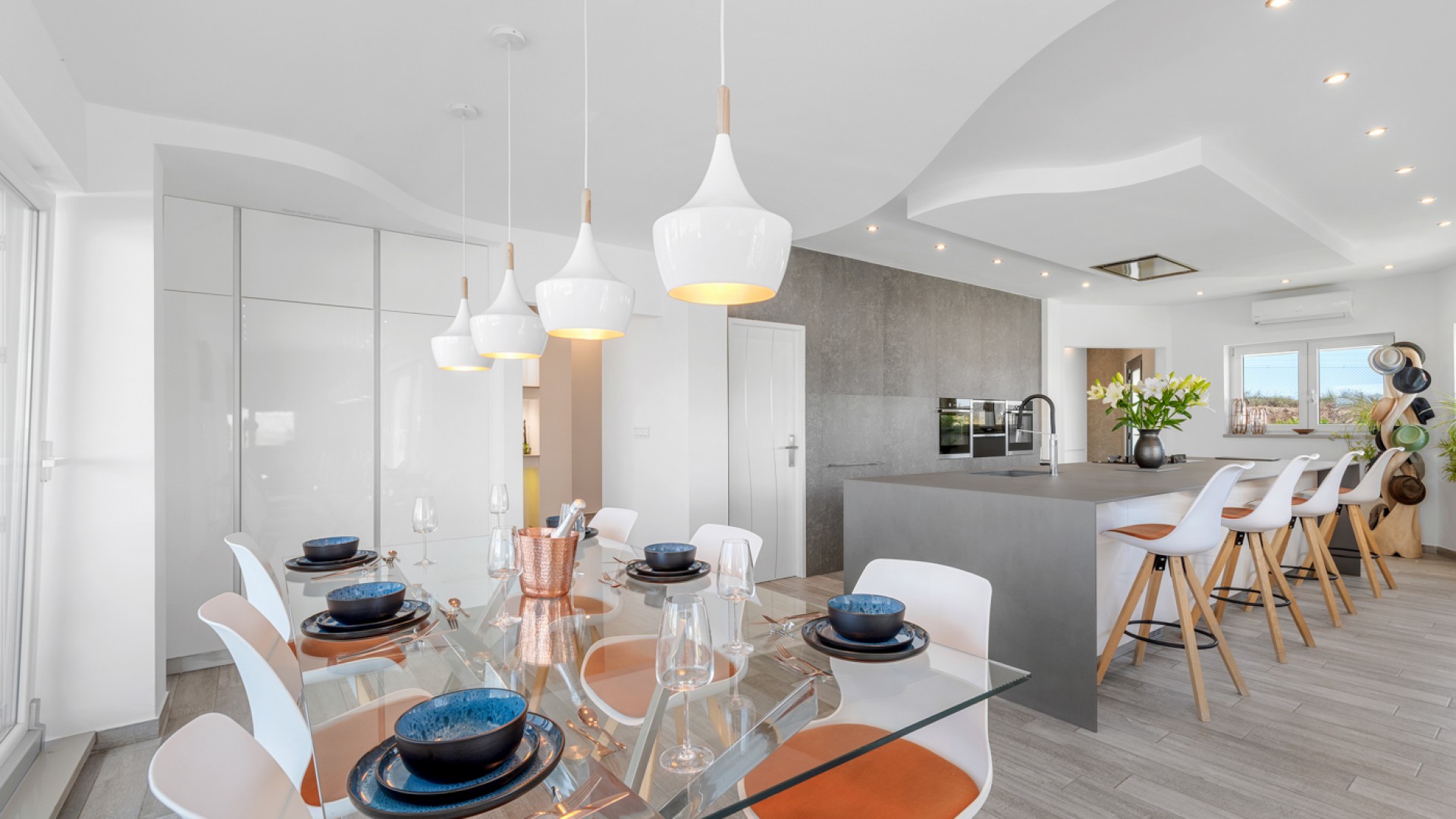 Resale - Freistehende Villa -
Torremendo