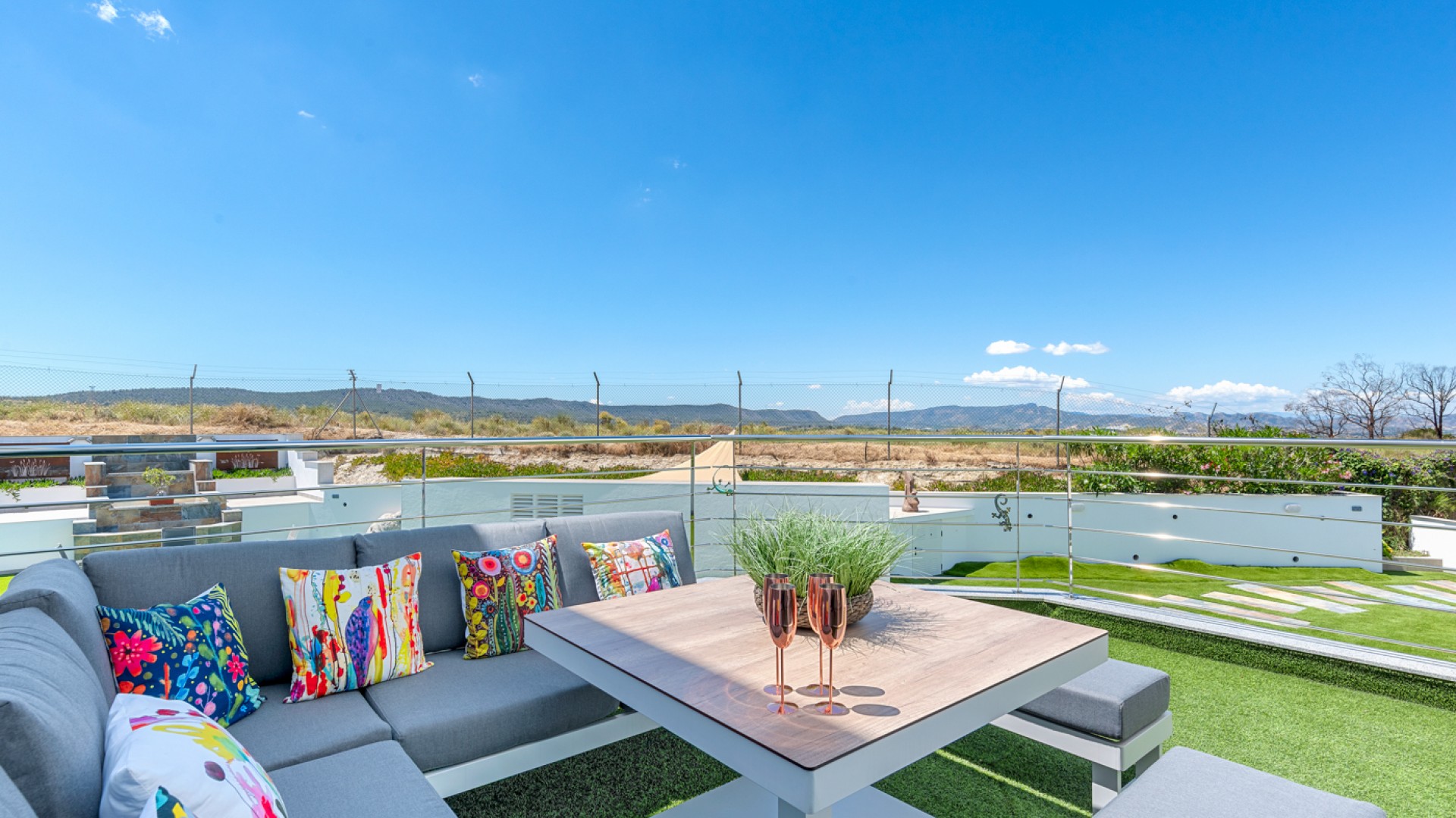 Resale - Freistehende Villa -
Torremendo