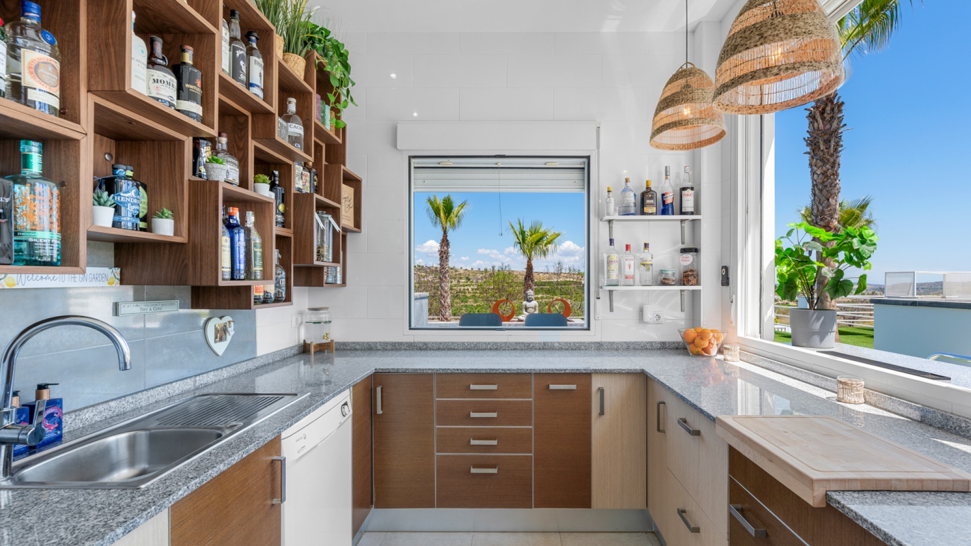 Resale - Freistehende Villa -
Torremendo