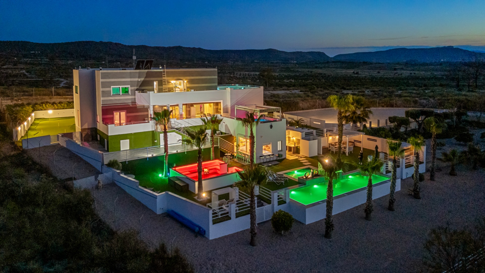 Resale - Freistehende Villa -
Torremendo