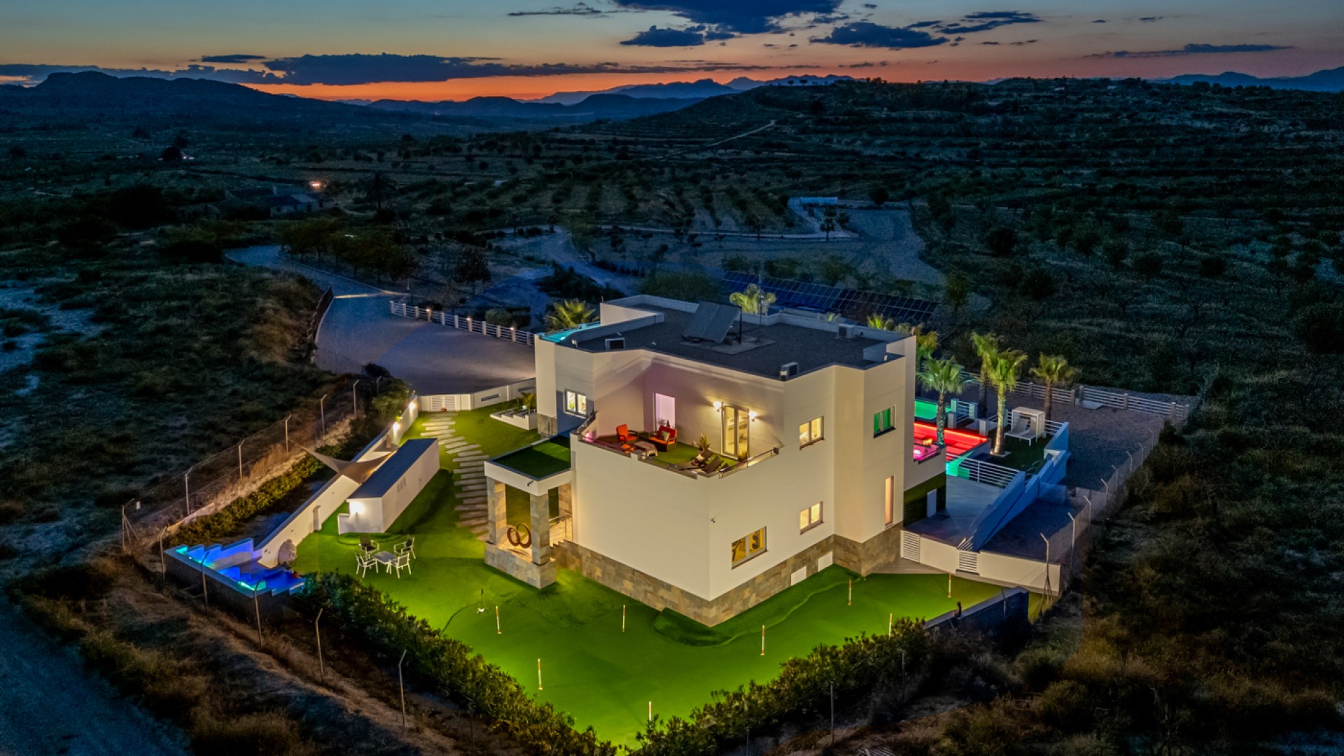 Resale - Freistehende Villa -
Torremendo