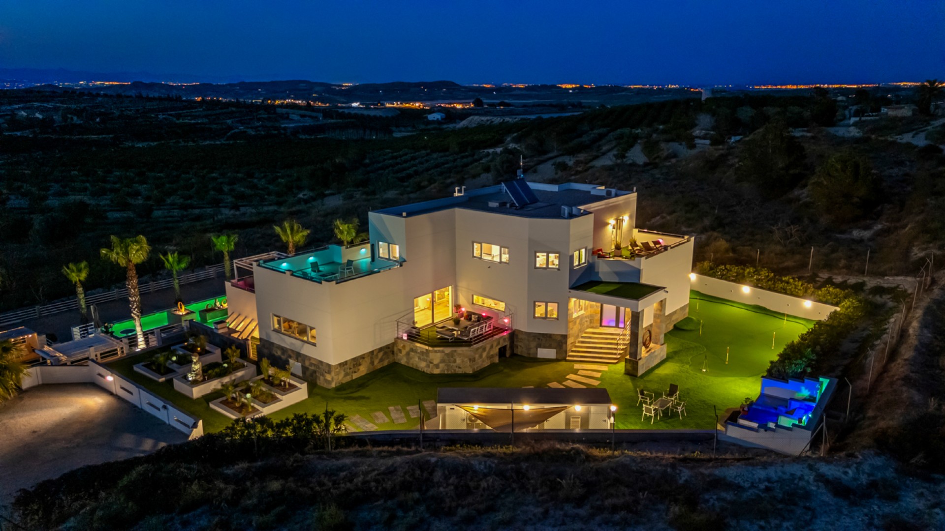 Resale - Freistehende Villa -
Torremendo