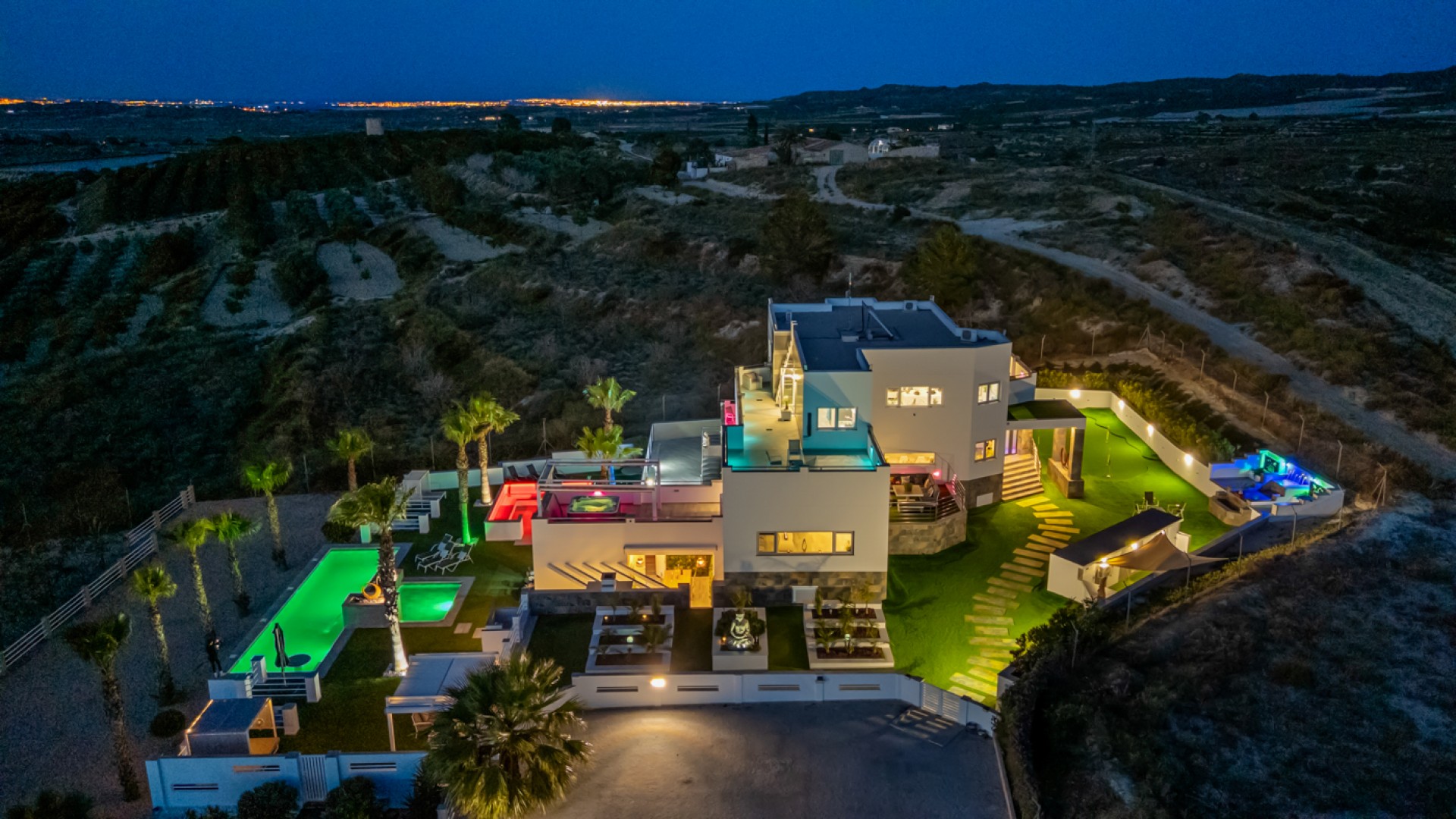 Resale - Freistehende Villa -
Torremendo