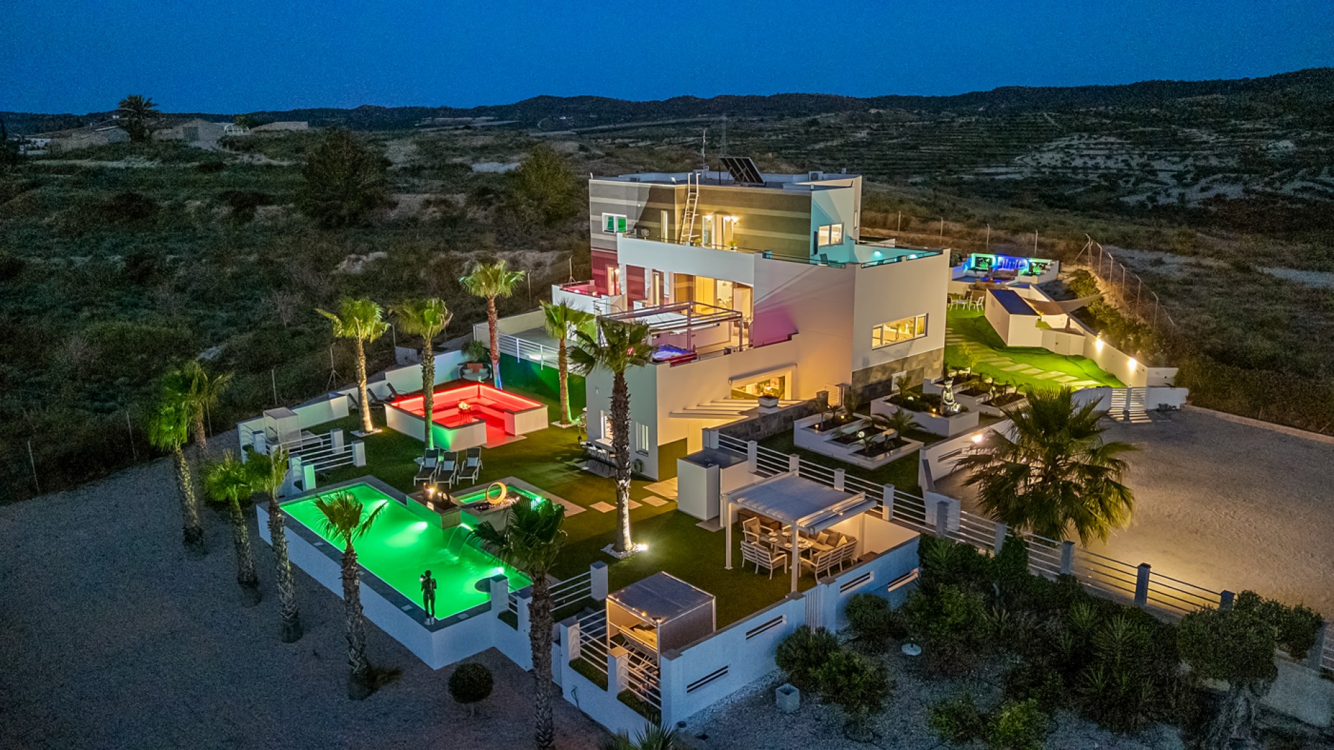 Resale - Freistehende Villa -
Torremendo