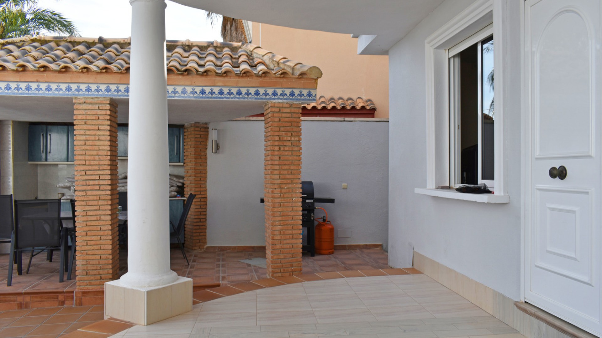 Resale - Freistehende Villa -
Torremendo