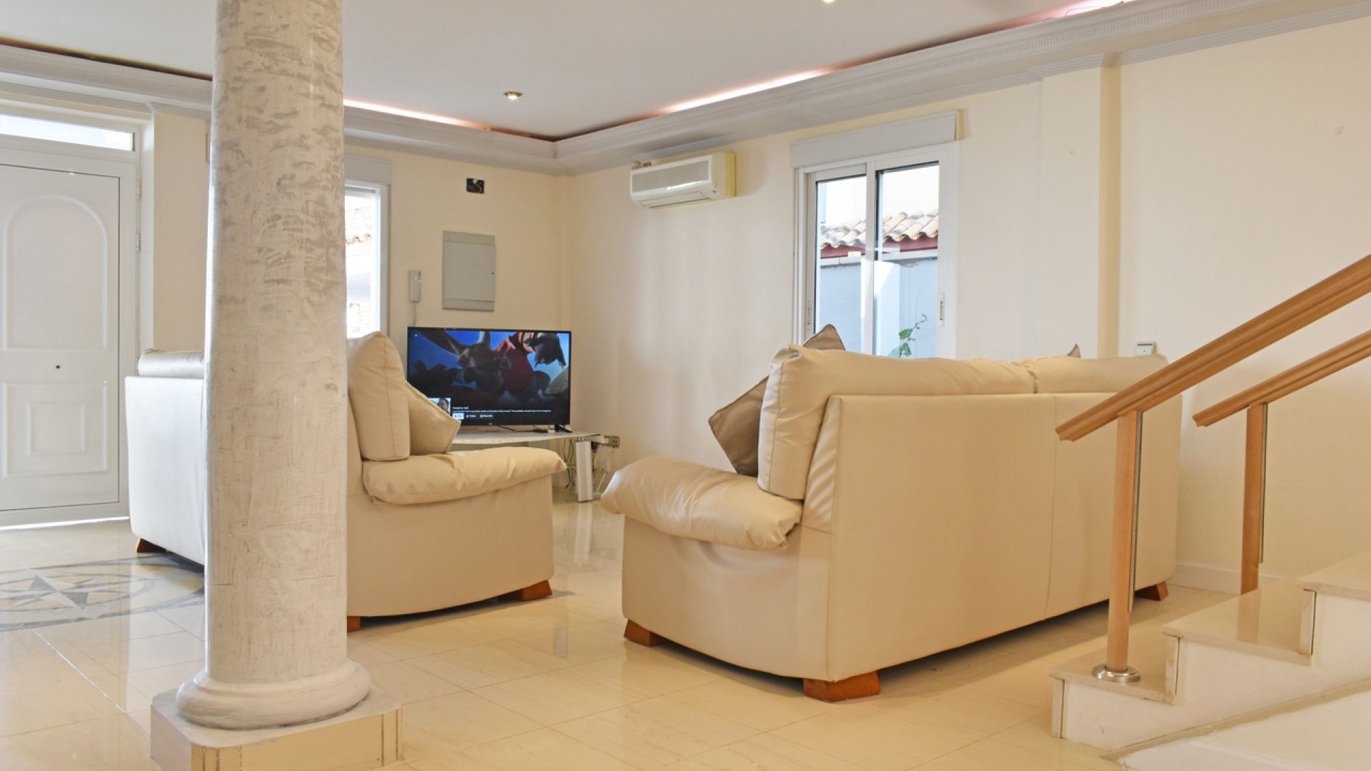 Resale - Freistehende Villa -
Torremendo