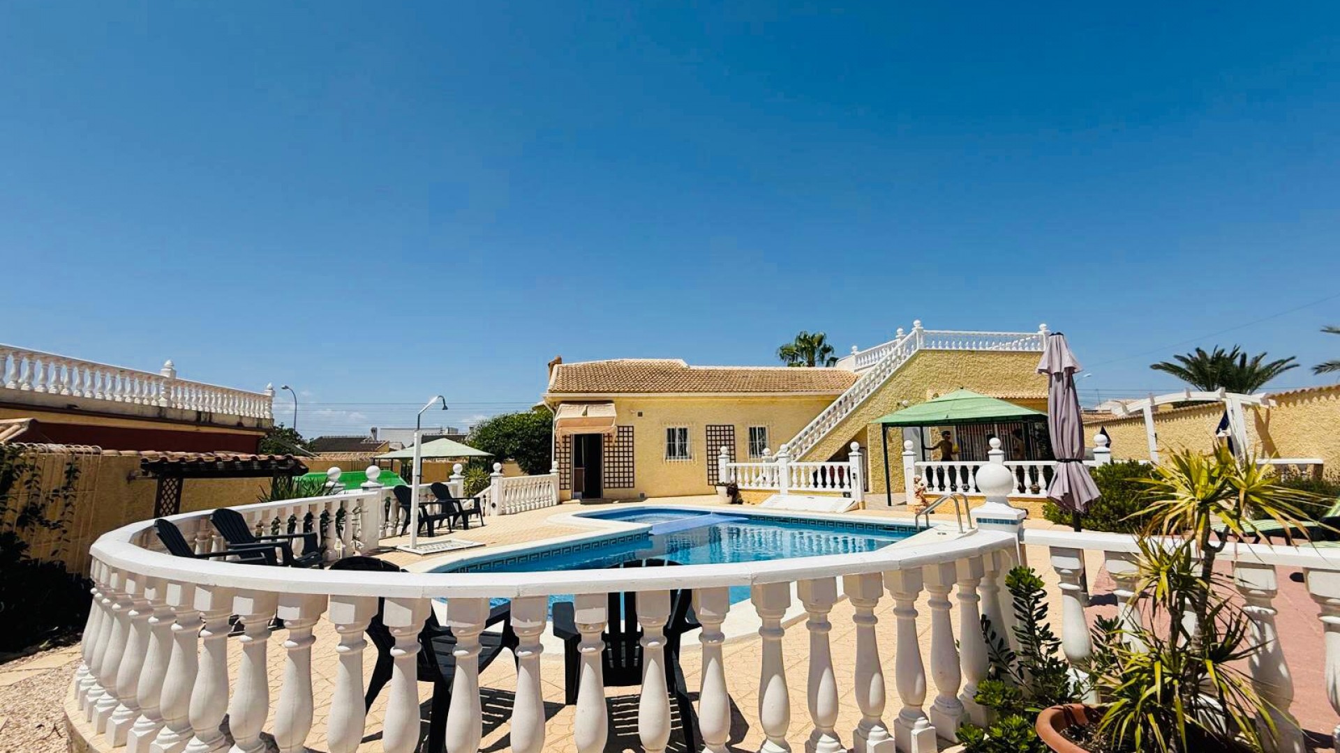 Resale - Freistehende Villa -
Torrevieja - 0