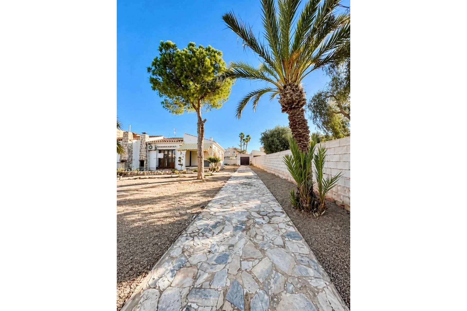 Resale - Freistehende Villa -
Torrevieja - Aguas Nuevas