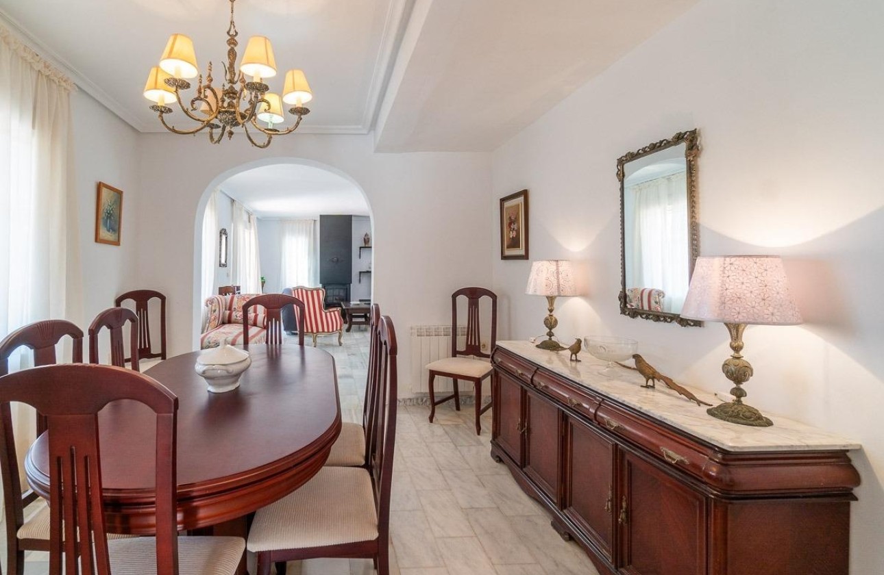 Resale - Freistehende Villa -
Torrevieja - Cala de cabo cervera