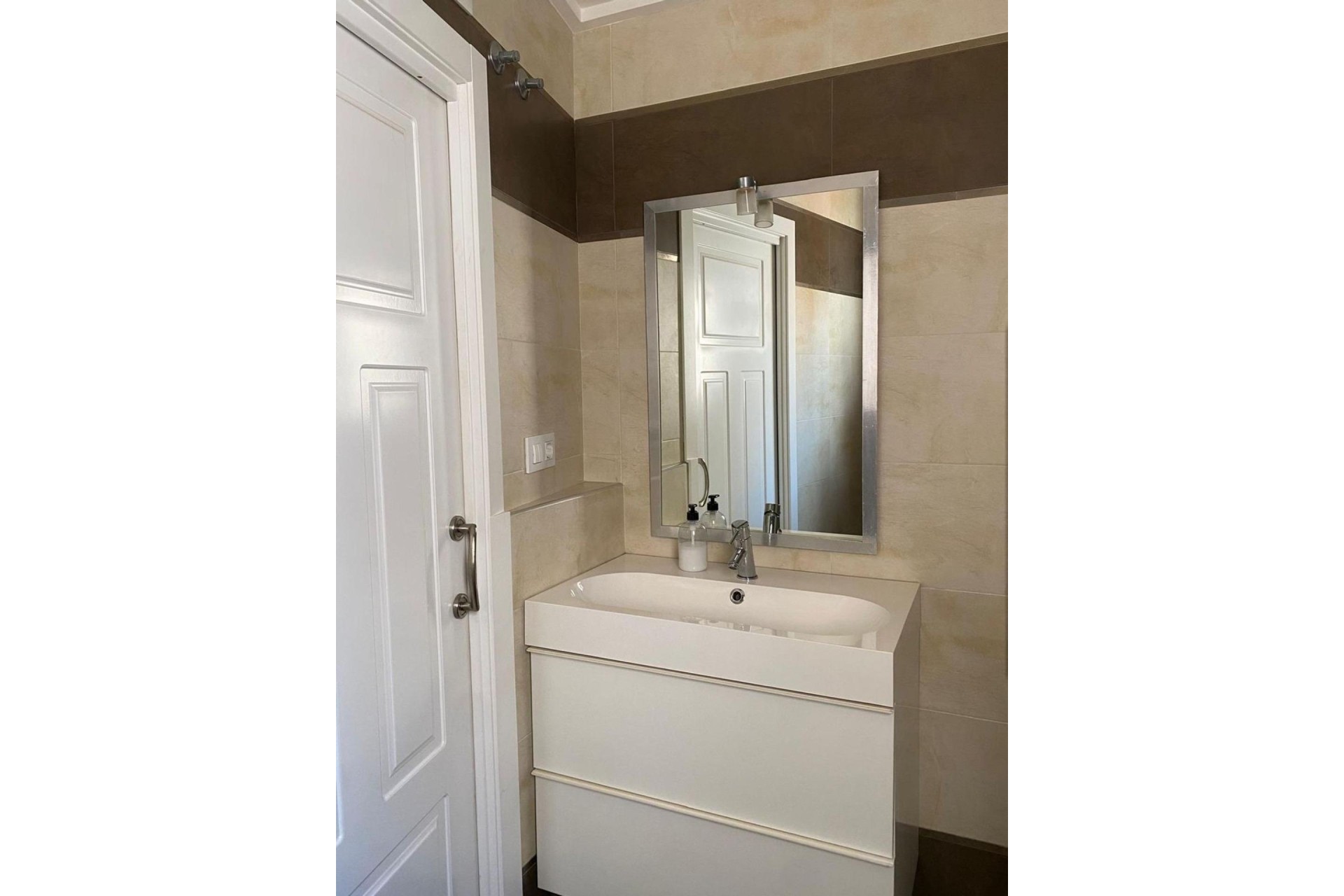 Resale - Freistehende Villa -
Torrevieja - Centro - Muelle Pesquero