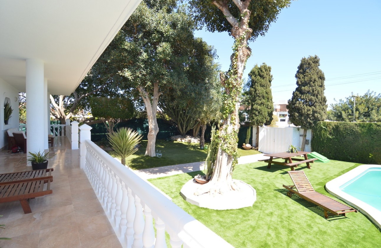 Resale - Freistehende Villa -
Torrevieja - Costa Blanca