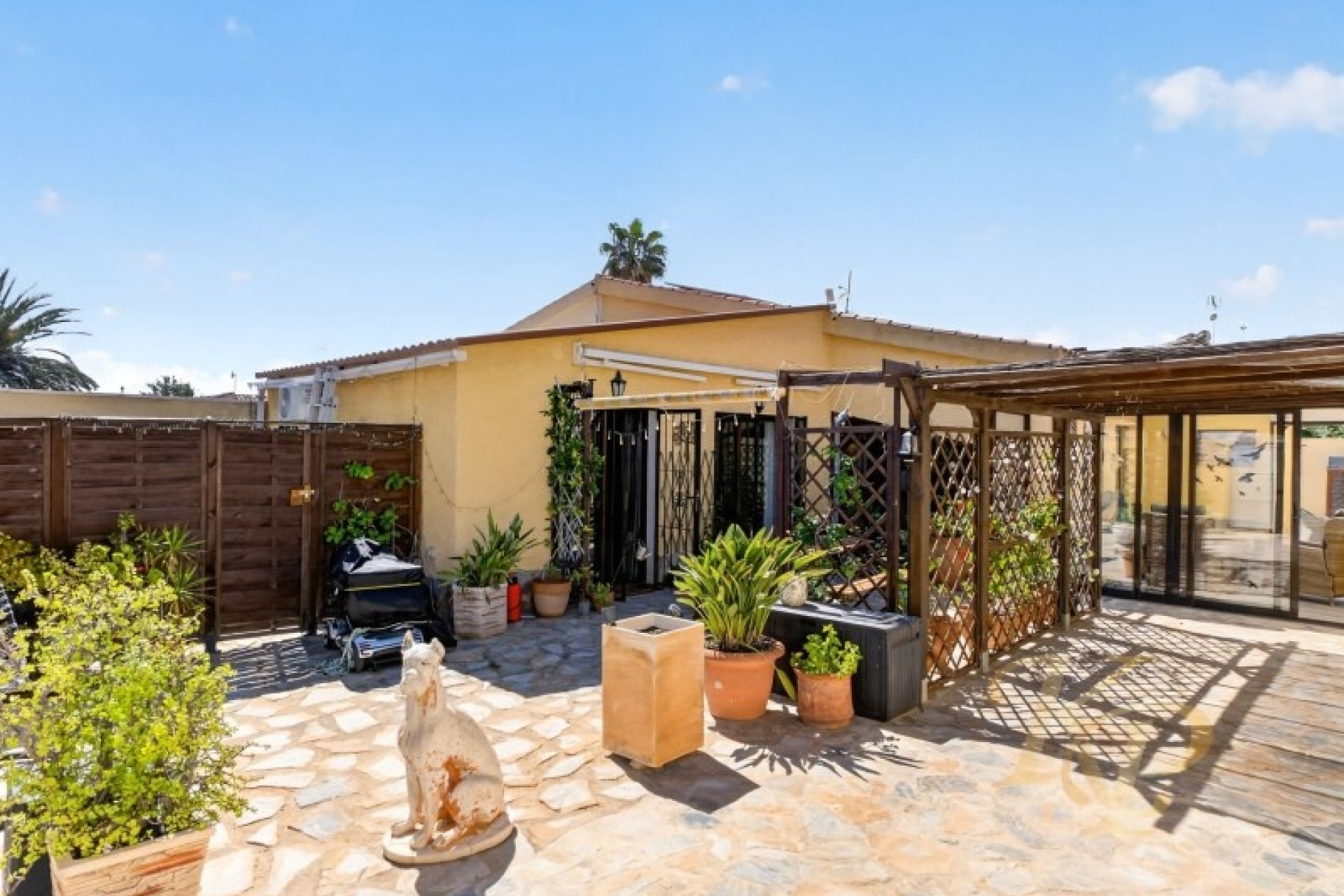 Resale - Freistehende Villa -
Torrevieja - Costa Blanca