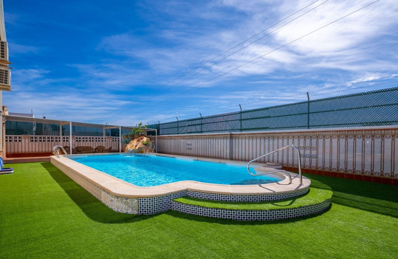 Resale - Freistehende Villa -
Torrevieja - El chaparral