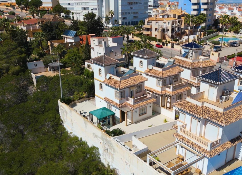 Resale - Freistehende Villa -
Torrevieja - La Mata