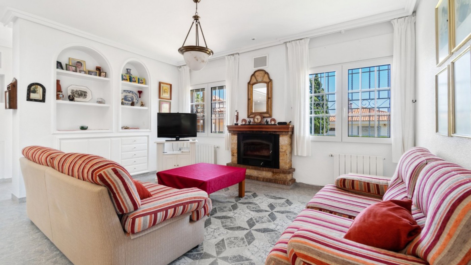 Resale - Freistehende Villa -
Torrevieja - La veleta