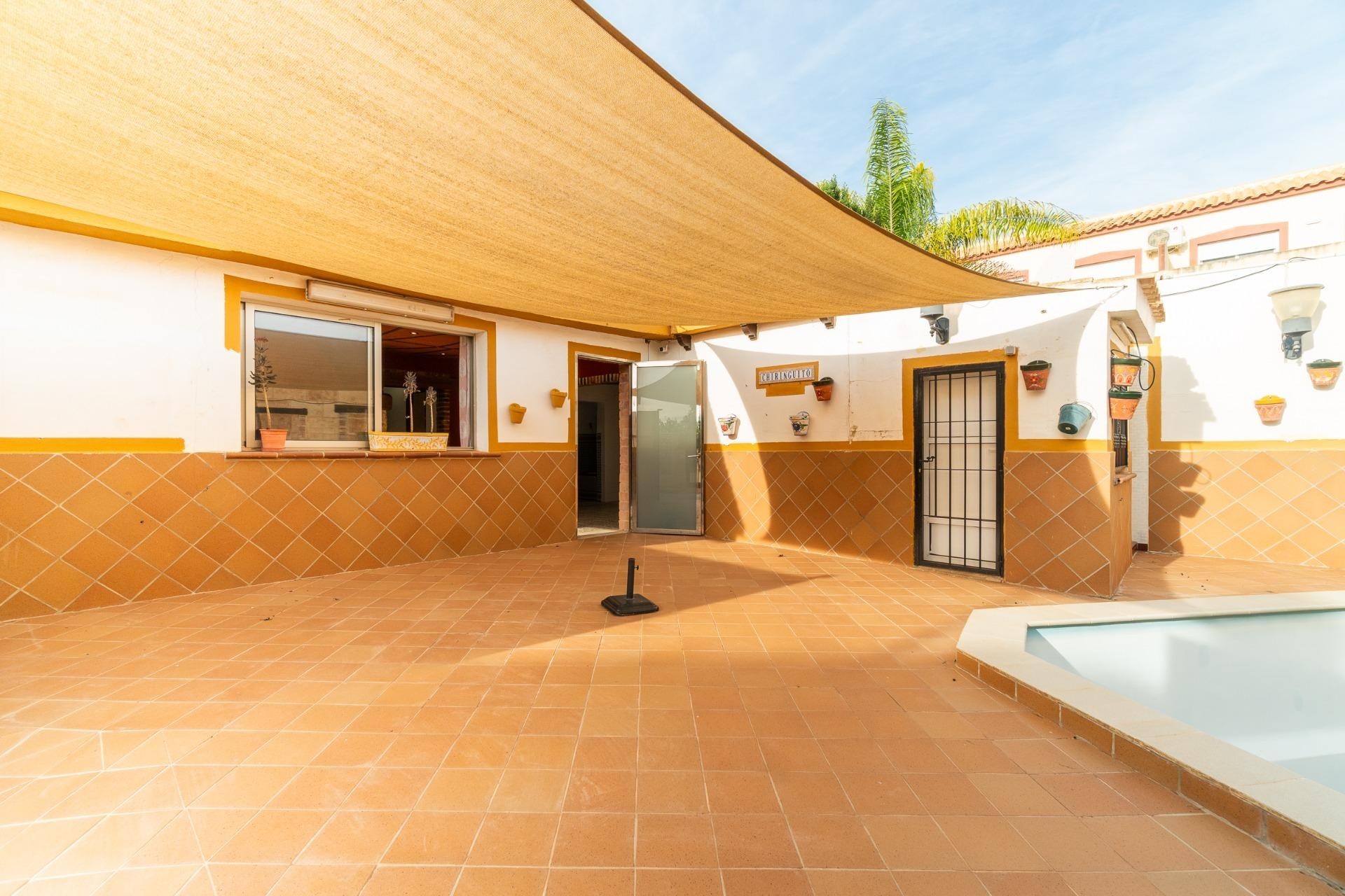 Resale - Freistehende Villa -
Torrevieja - Los altos