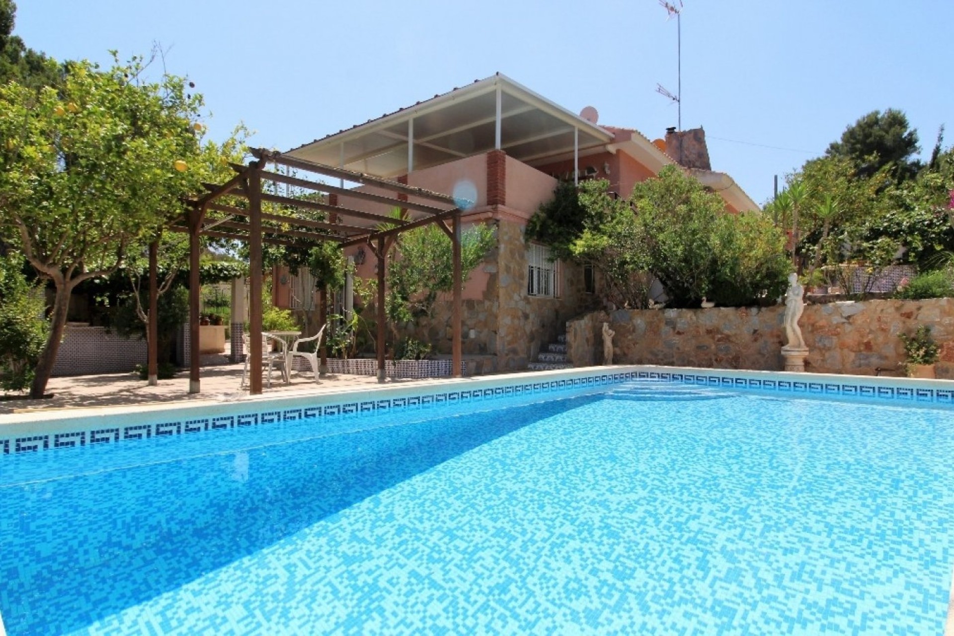 Resale - Freistehende Villa -
Torrevieja - Los Balcones