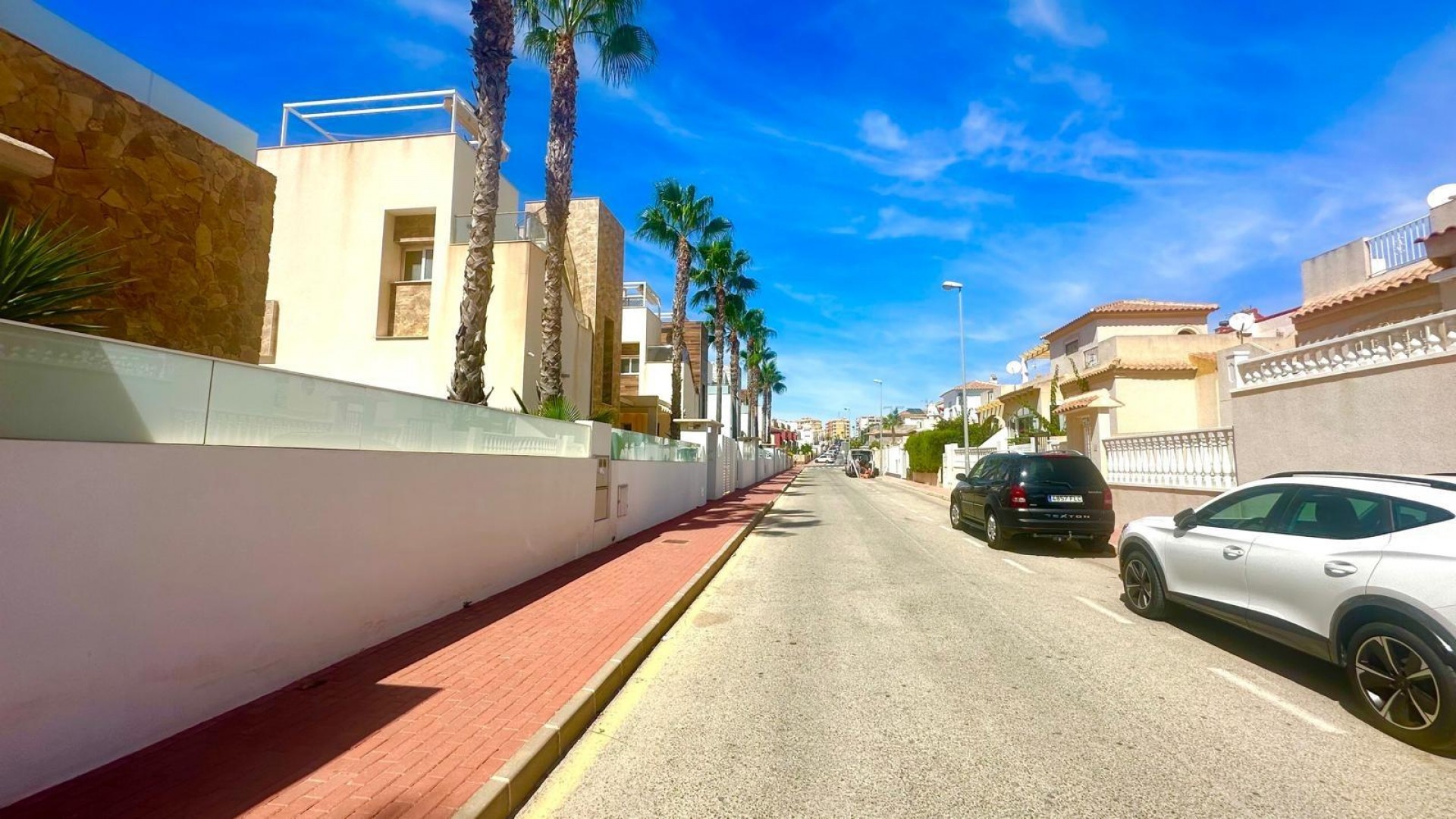 Resale - Freistehende Villa -
Torrevieja - Miramar - Torre del Moro