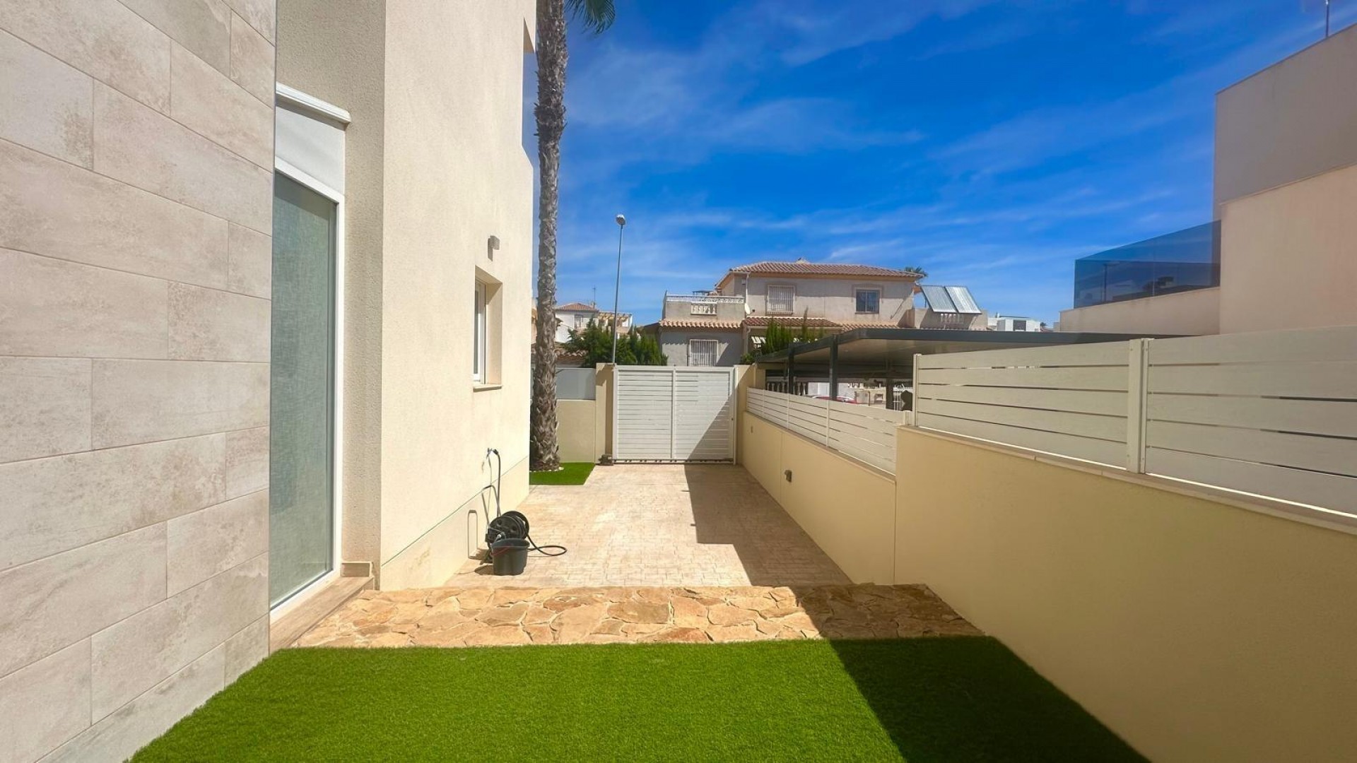 Resale - Freistehende Villa -
Torrevieja - Miramar - Torre del Moro