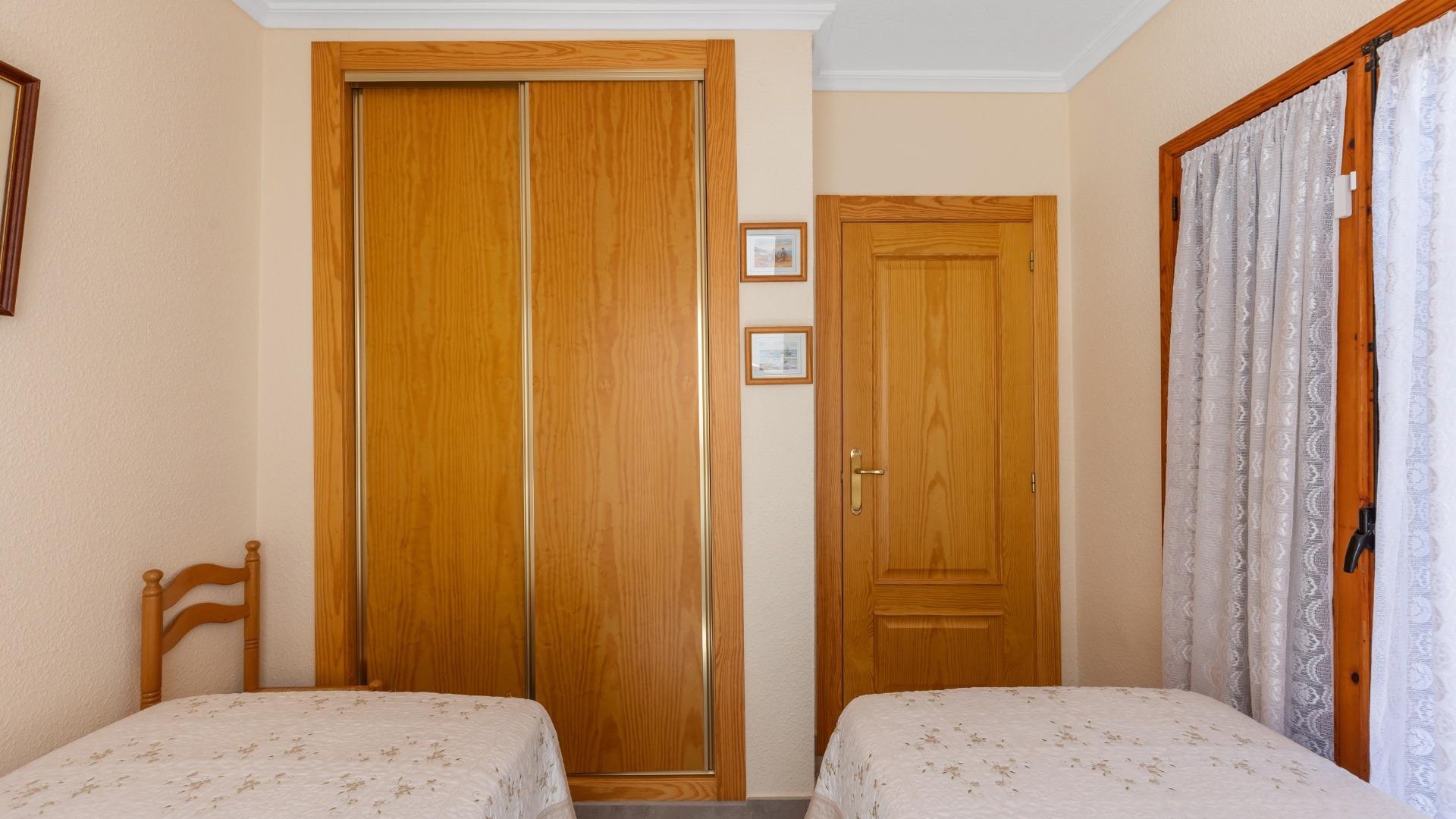 Resale - Freistehende Villa -
Torrevieja - Torreblanca