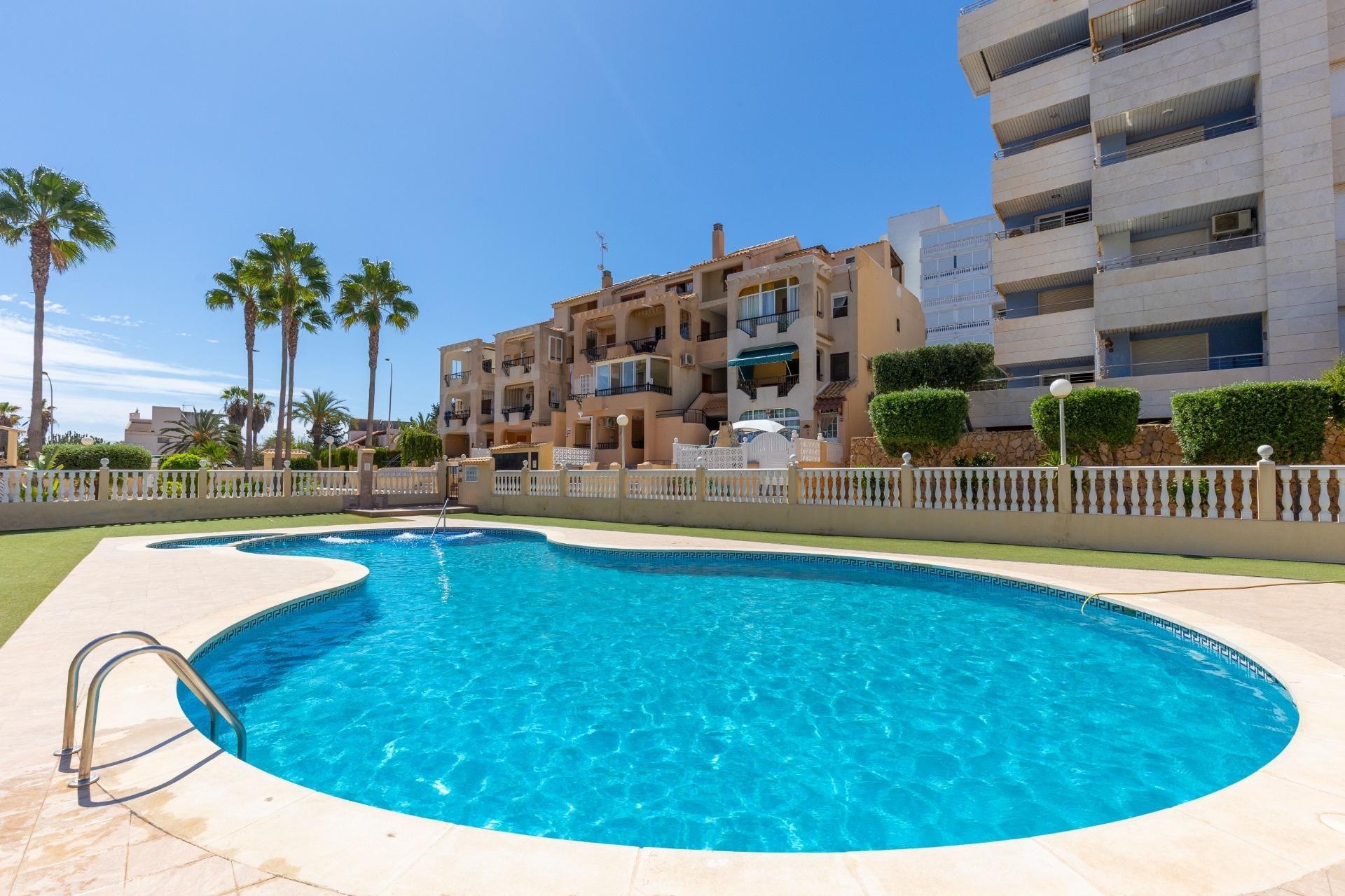 Resale - Freistehende Villa -
Torrevieja - Torreblanca
